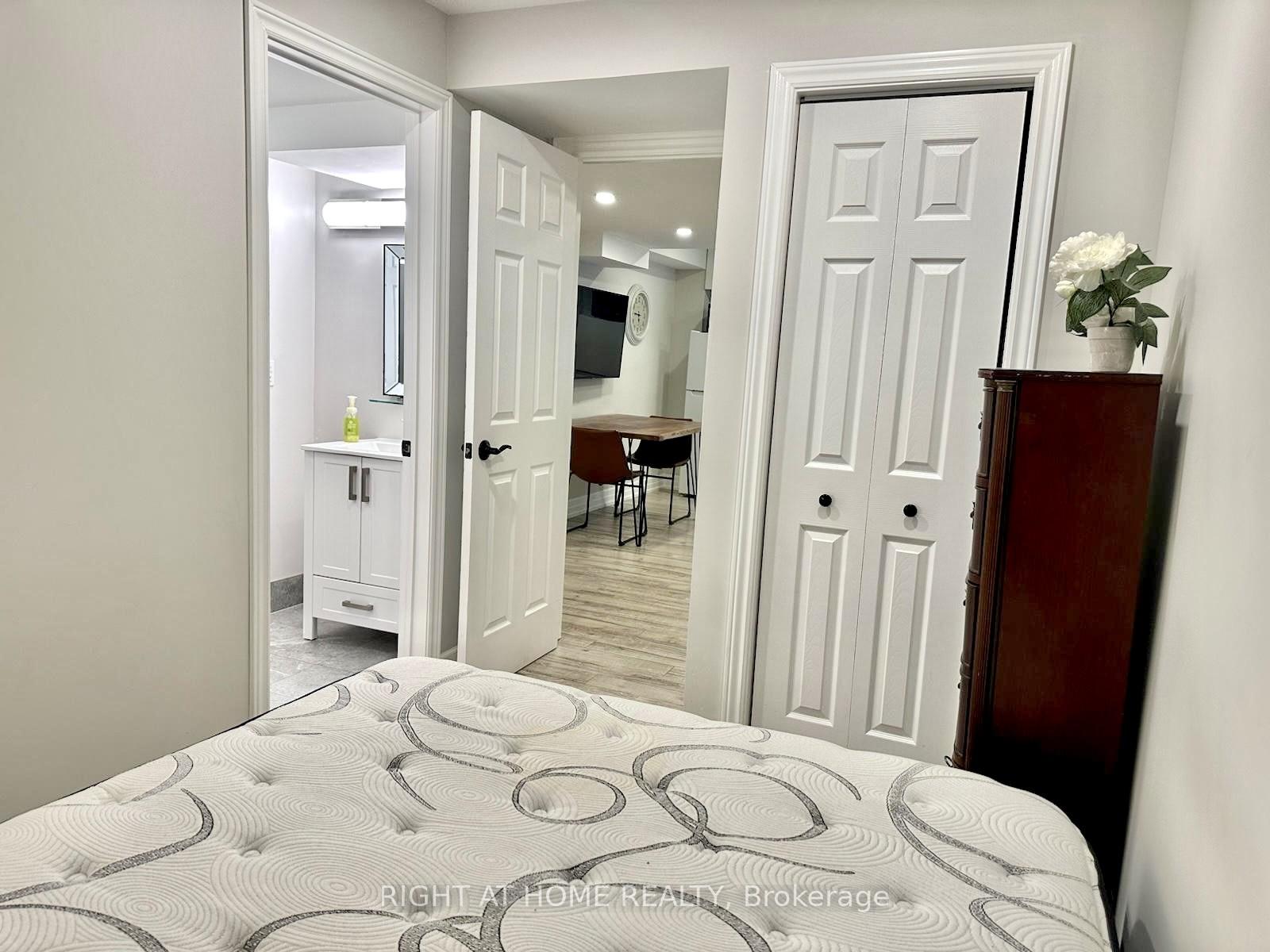 Photo 9 of 31 Redmond Drive, Vaughan, Patterson — HOMEH