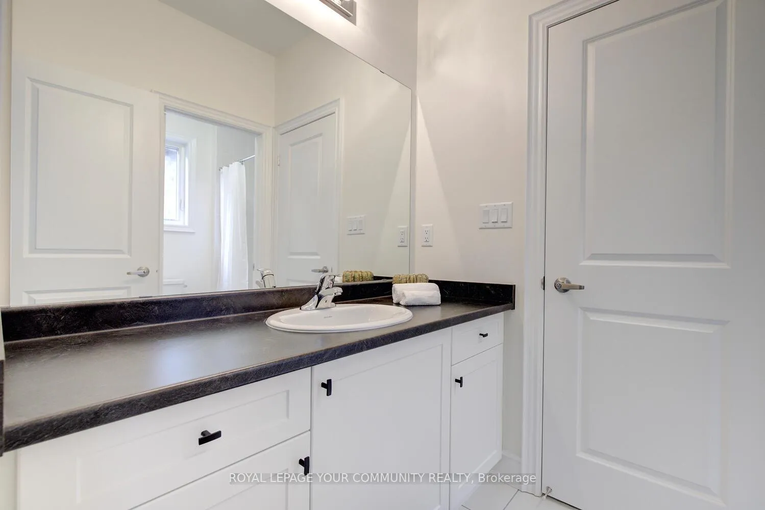 Photo 38 of 152 Stormont Trail, Vaughan, Vellore Village — HOMEH