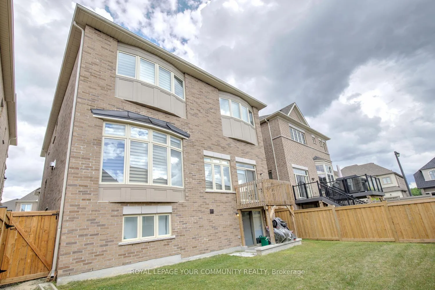 Photo 49 of 152 Stormont Trail, Vaughan, Vellore Village — HOMEH