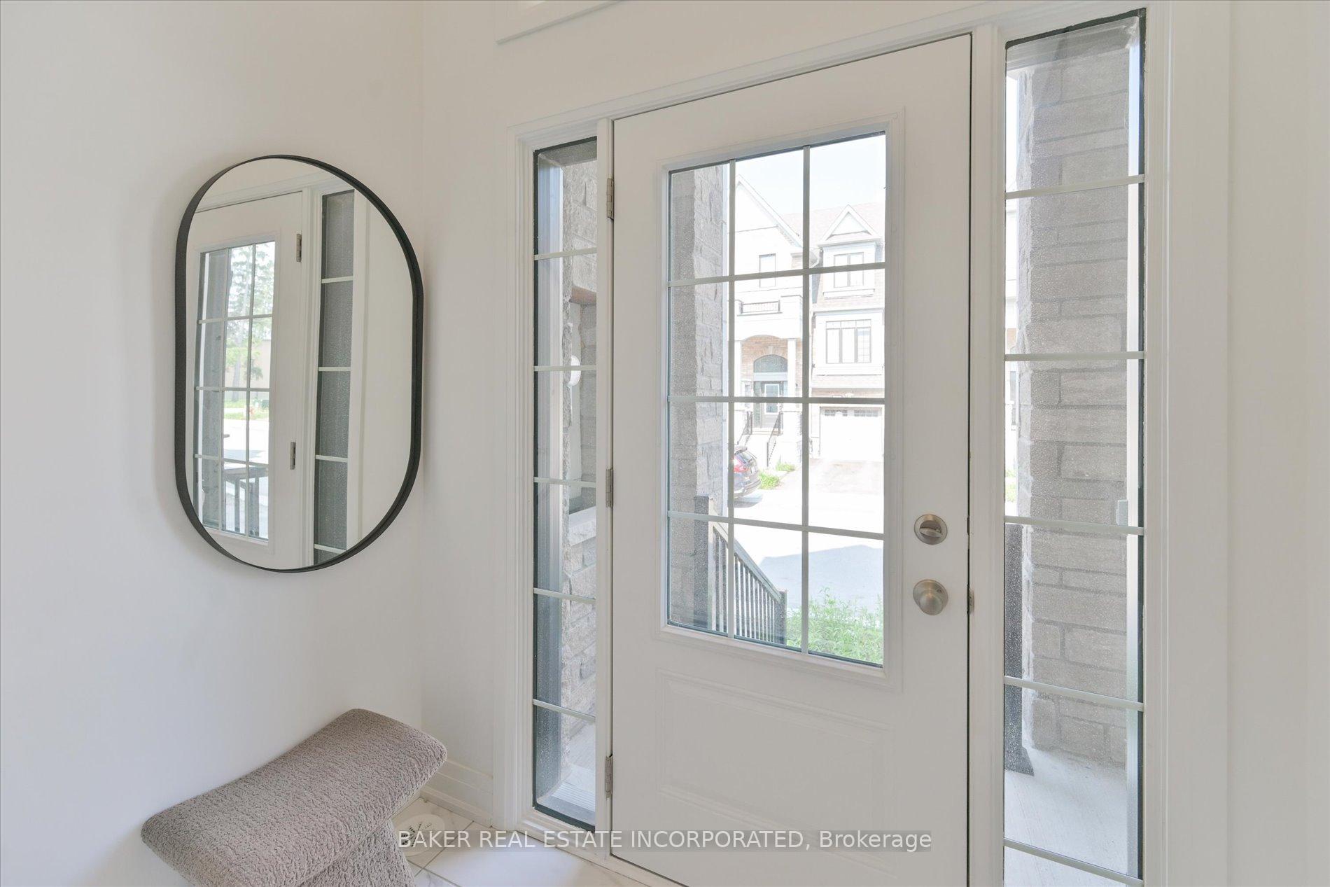 Photo 2 of 10 Calloway Way, Whitby, Downtown Whitby — HOMEH