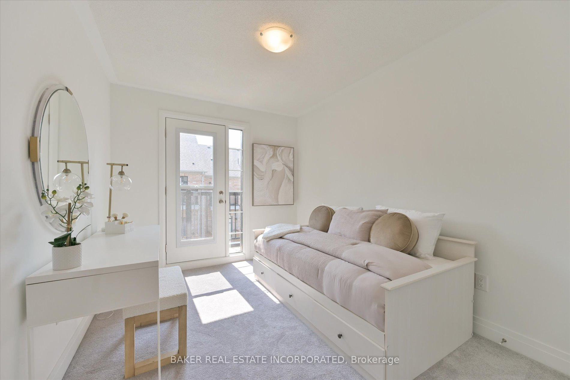Photo 10 of 10 Calloway Way, Whitby, Downtown Whitby — HOMEH