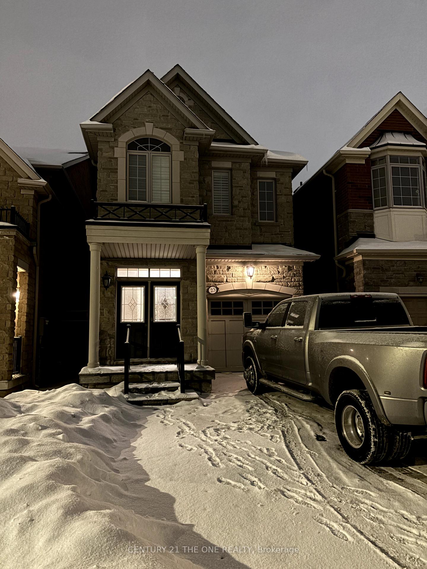 Photo 1 of 23 Blue Grouse Road, Vaughan, Patterson — HOMEH