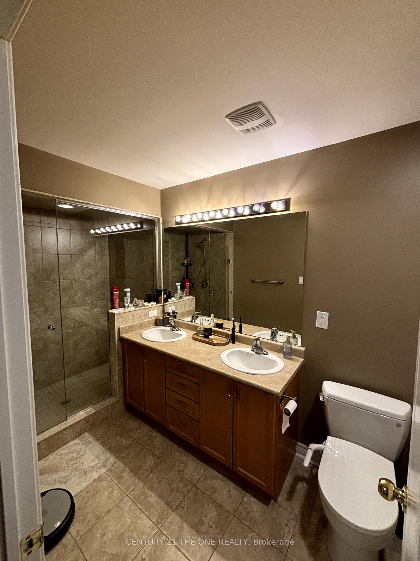 Photo 7 of 23 Blue Grouse Road, Vaughan, Patterson — HOMEH