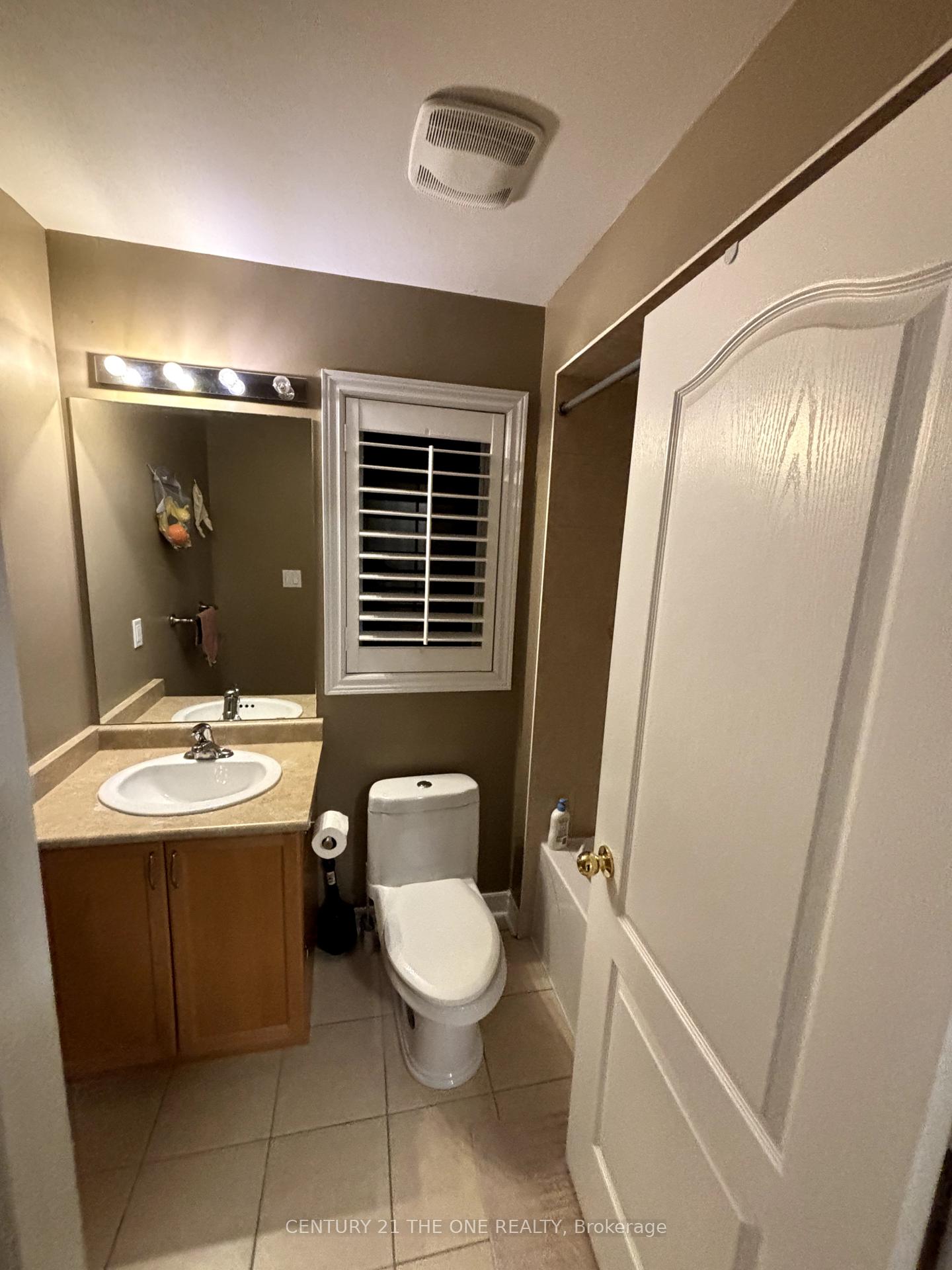 Photo 11 of 23 Blue Grouse Road, Vaughan, Patterson — HOMEH