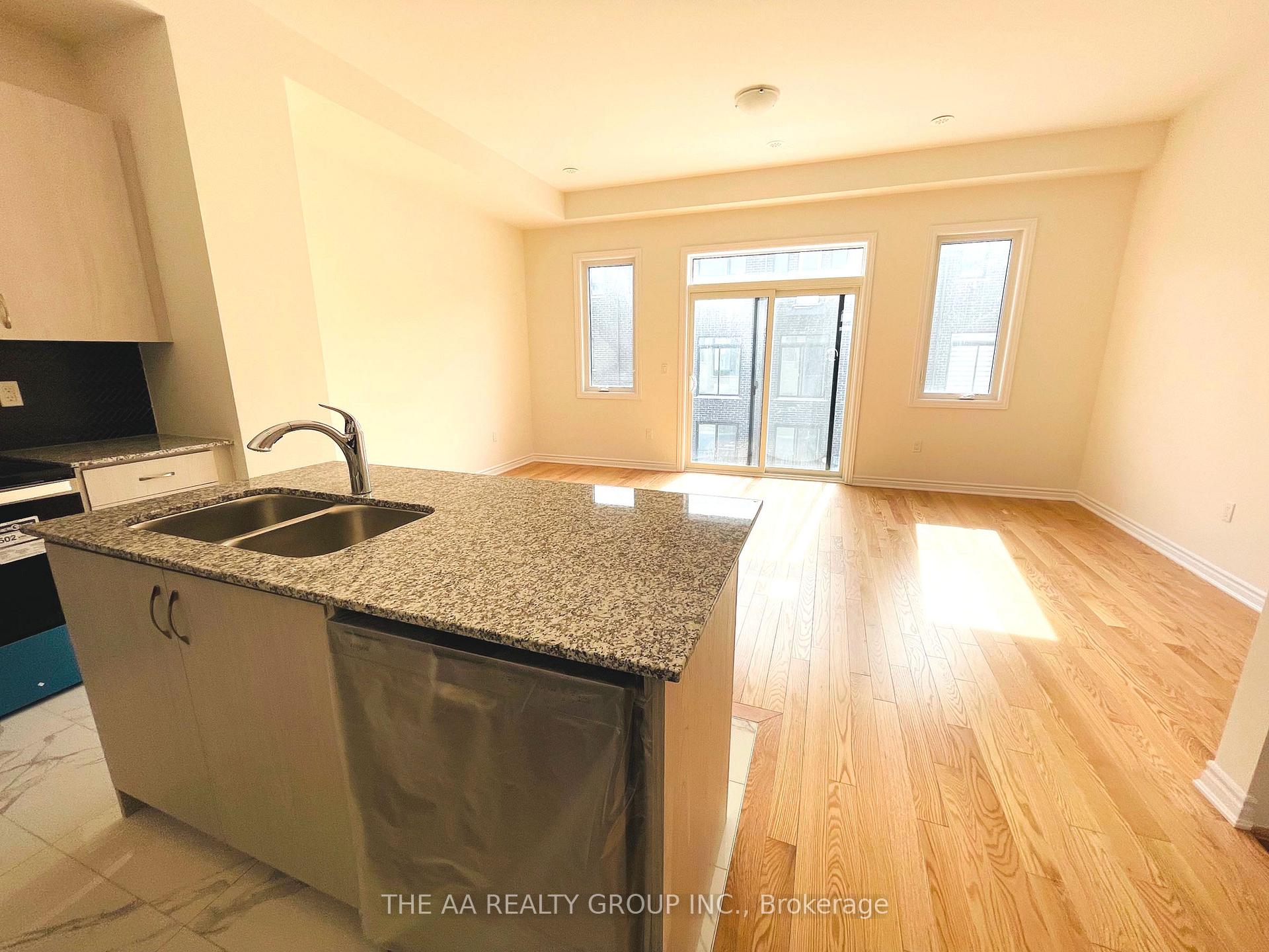 Photo 13 of 72 Inverary Crescent, Vaughan, Elder Mills — HOMEH