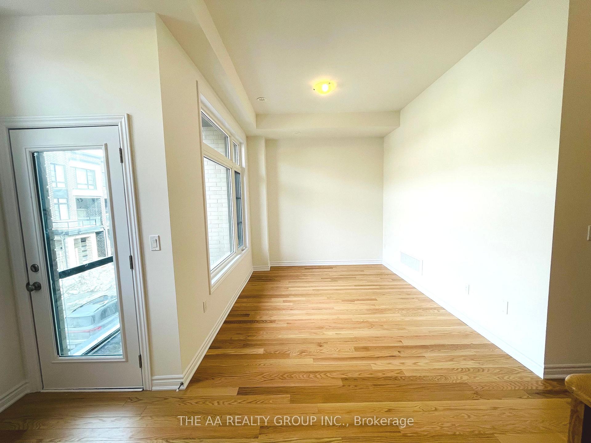 Photo 21 of 72 Inverary Crescent, Vaughan, Elder Mills — HOMEH