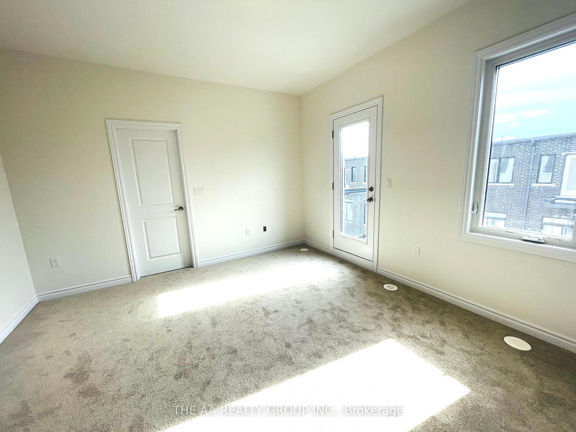 Photo 24 of 72 Inverary Crescent, Vaughan, Elder Mills — HOMEH