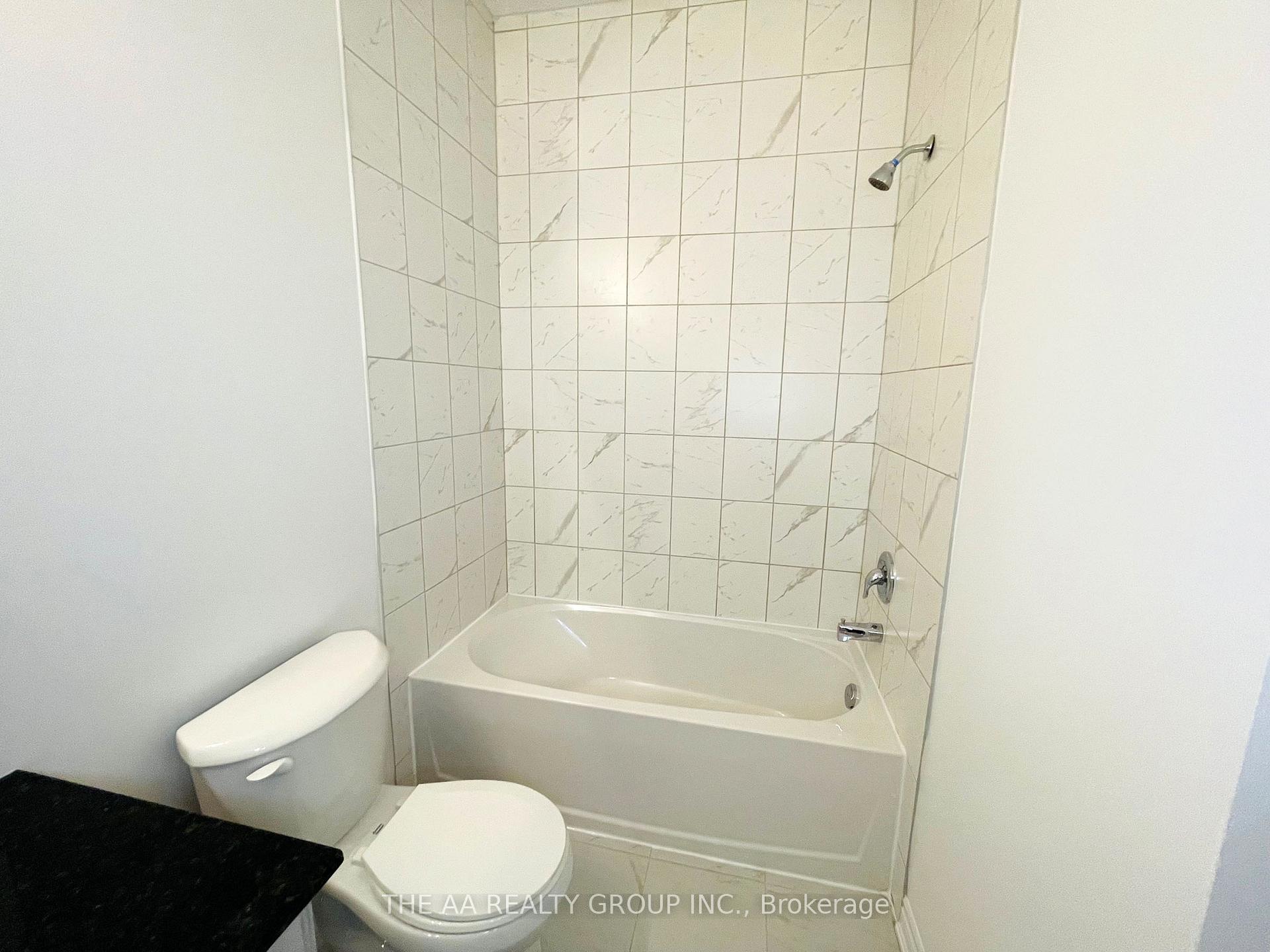 Photo 34 of 72 Inverary Crescent, Vaughan, Elder Mills — HOMEH