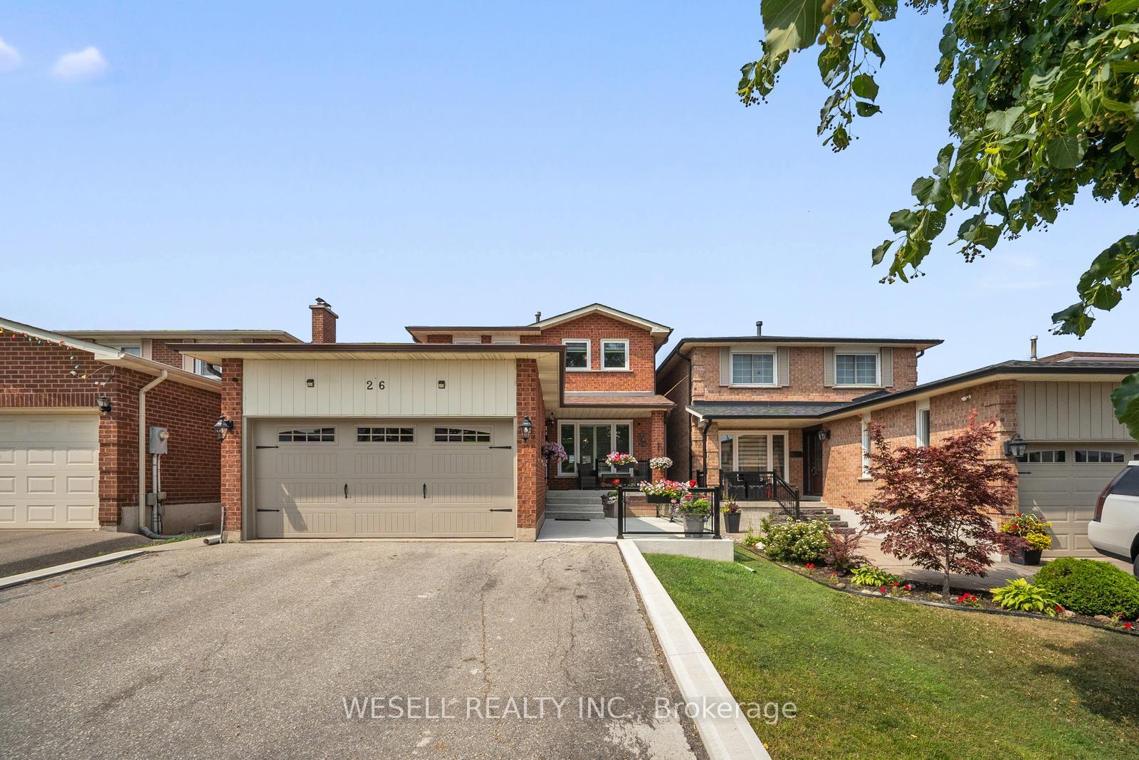 Photo 1 of 26 Janus Place, Vaughan, West Woodbridge — HOMEH