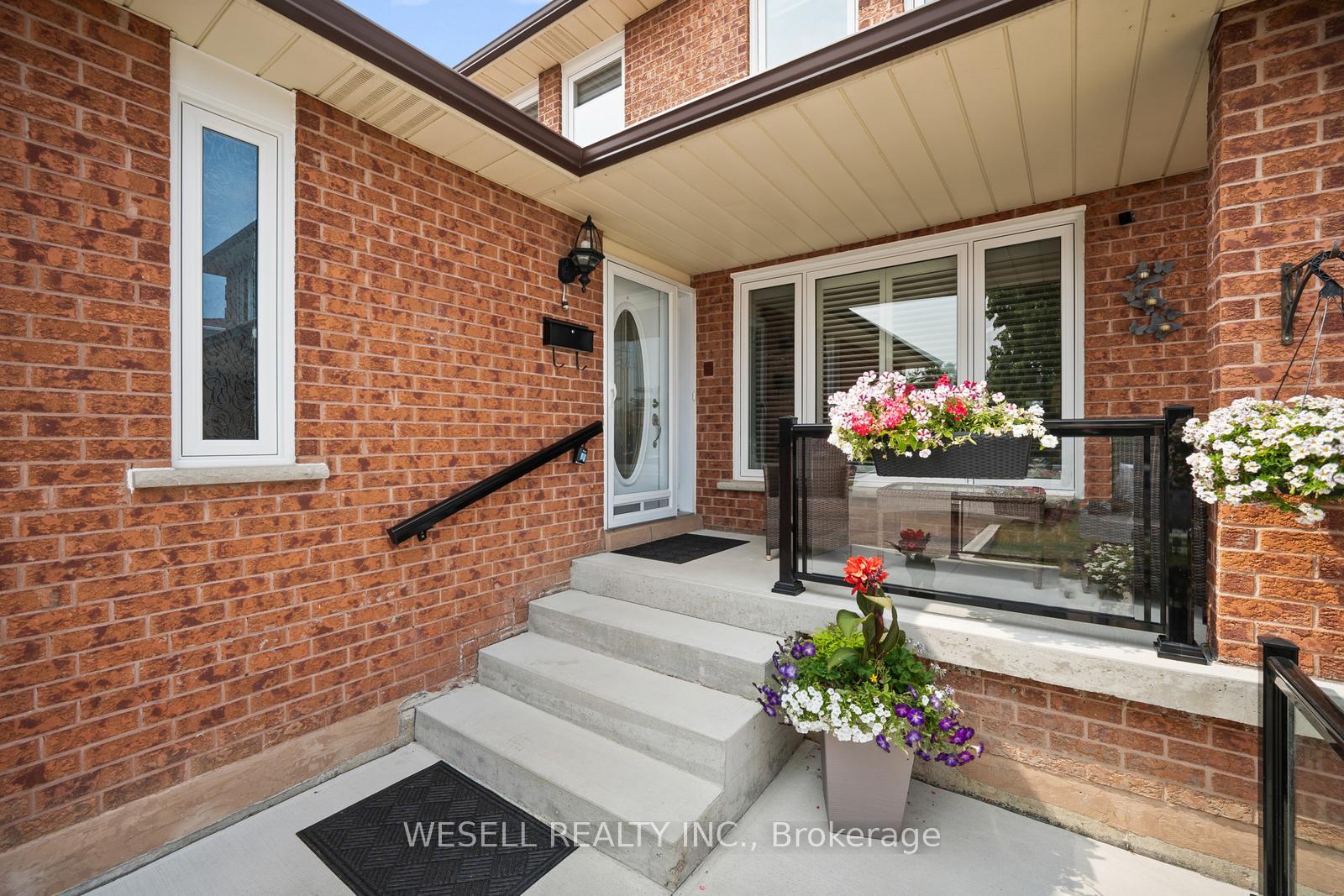 Photo 5 of 26 Janus Place, Vaughan, West Woodbridge — HOMEH