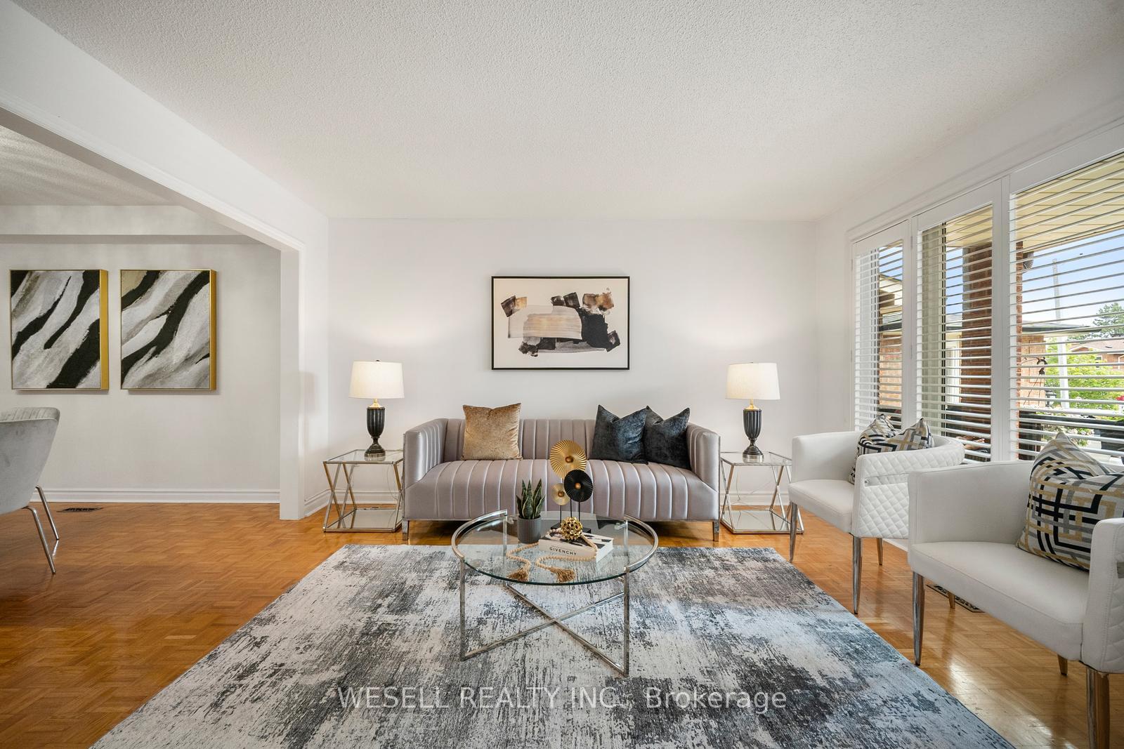 Photo 9 of 26 Janus Place, Vaughan, West Woodbridge — HOMEH