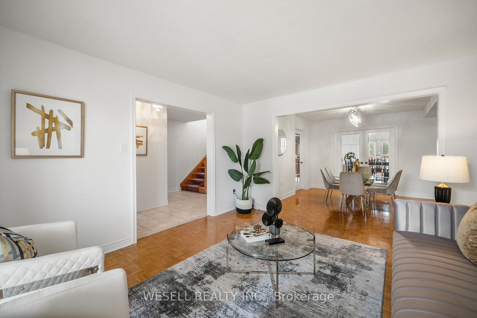 Photo 12 of 26 Janus Place, Vaughan, West Woodbridge — HOMEH