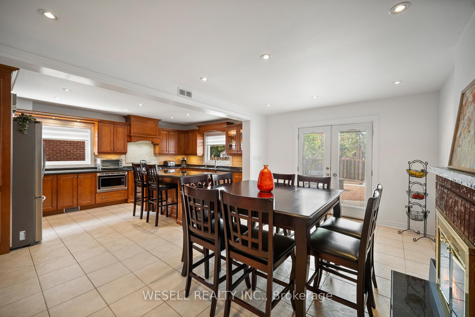 Photo 17 of 26 Janus Place, Vaughan, West Woodbridge — HOMEH