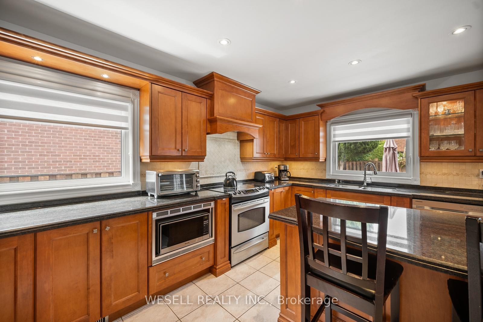 Photo 21 of 26 Janus Place, Vaughan, West Woodbridge — HOMEH