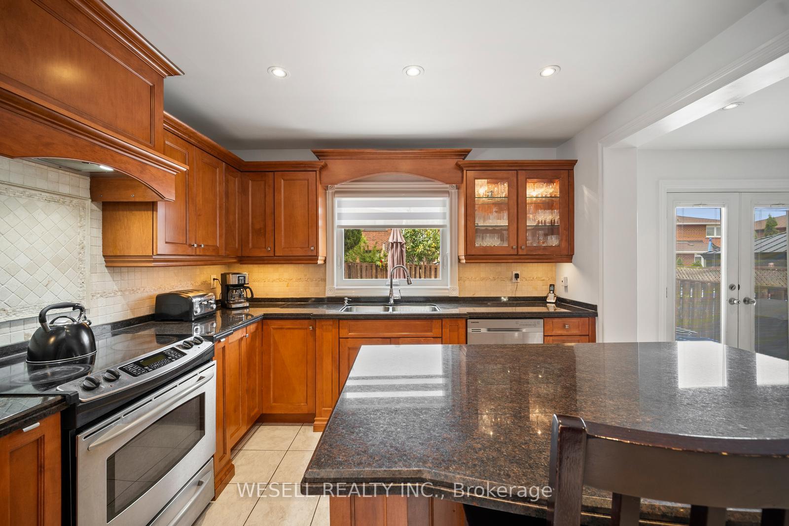 Photo 22 of 26 Janus Place, Vaughan, West Woodbridge — HOMEH