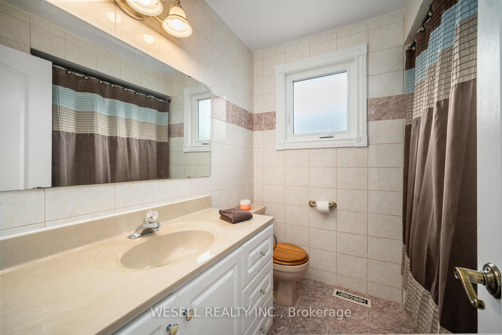 Photo 34 of 26 Janus Place, Vaughan, West Woodbridge — HOMEH