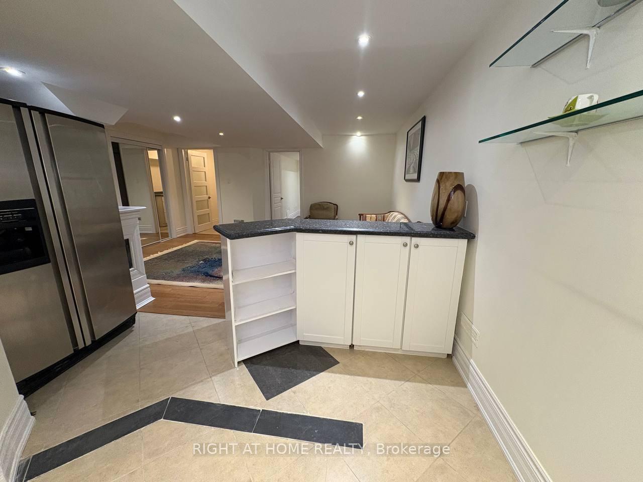 Photo 2 of Unit Basement, 238 Summeridge Drive, Vaughan, Patterson — HOMEH