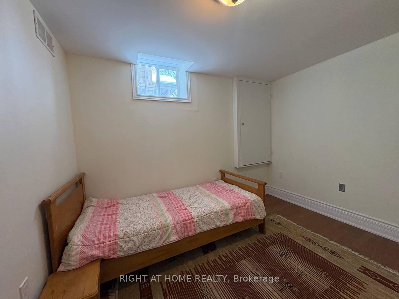 Photo 4 of Unit Basement, 238 Summeridge Drive, Vaughan, Patterson — HOMEH