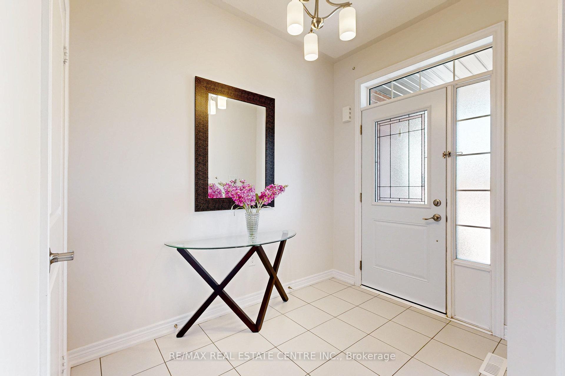 Photo 6 of 144 Coronation Road, Whitby, Williamsburg — HOMEH
