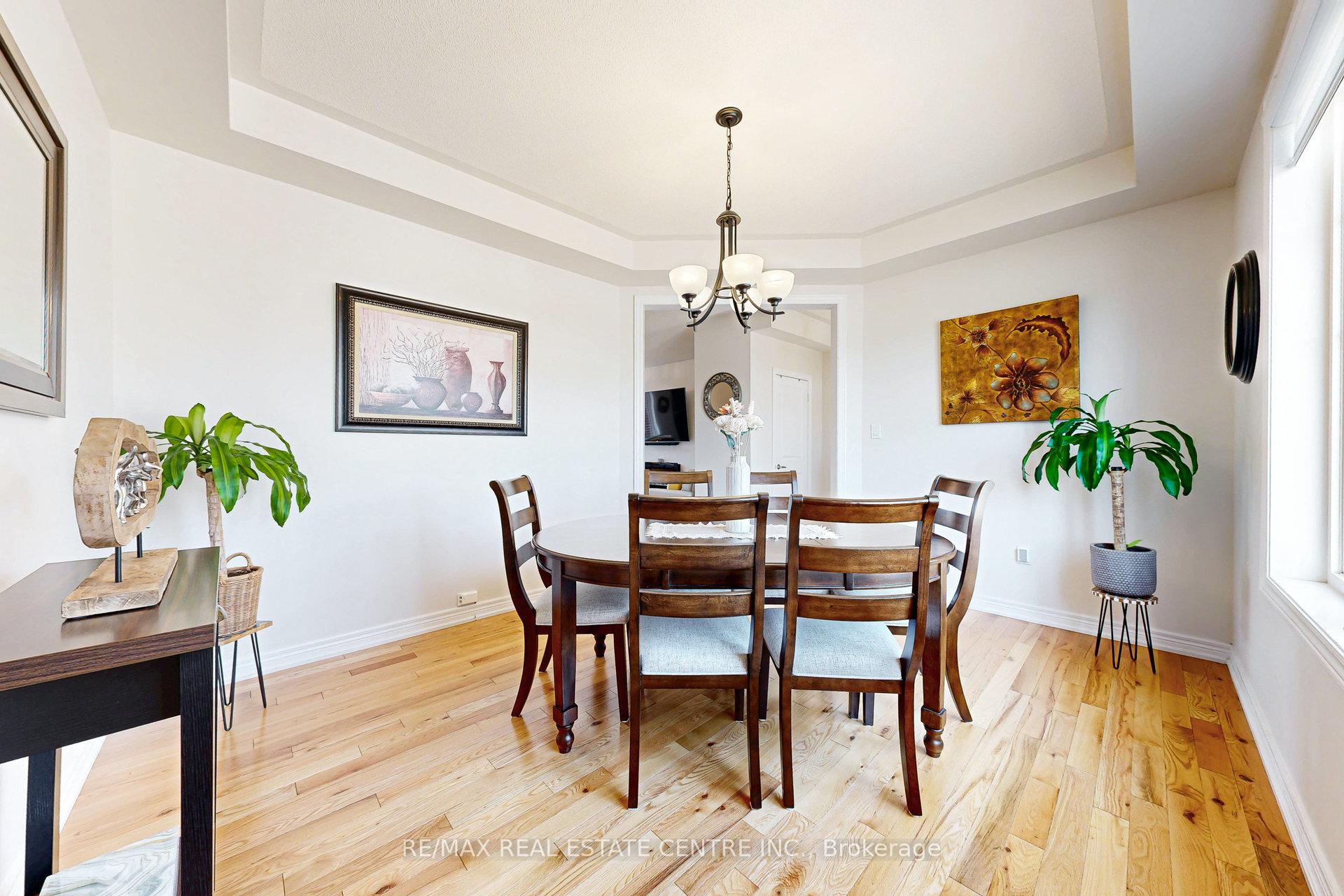 Photo 10 of 144 Coronation Road, Whitby, Williamsburg — HOMEH