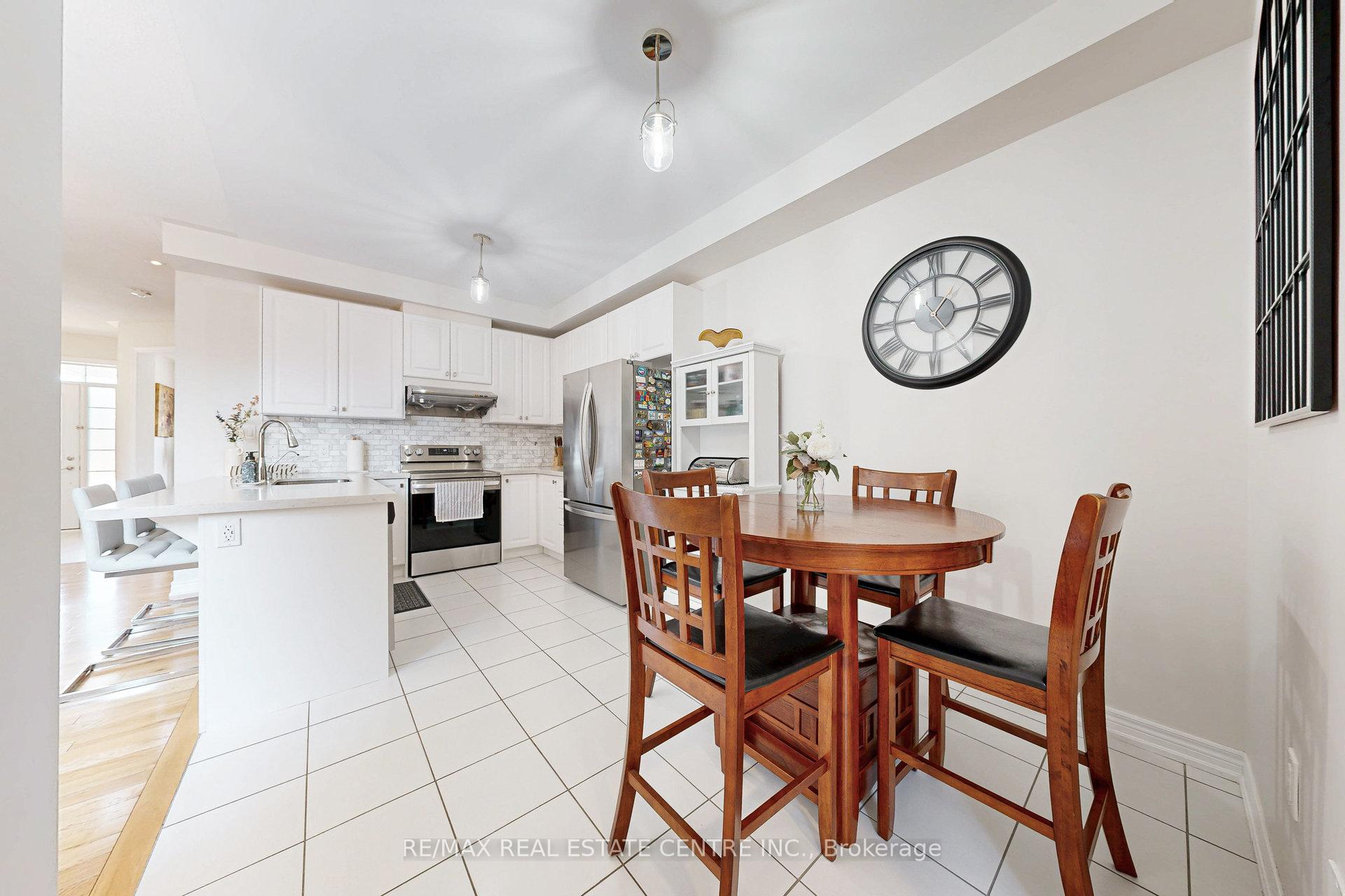 Photo 15 of 144 Coronation Road, Whitby, Williamsburg — HOMEH