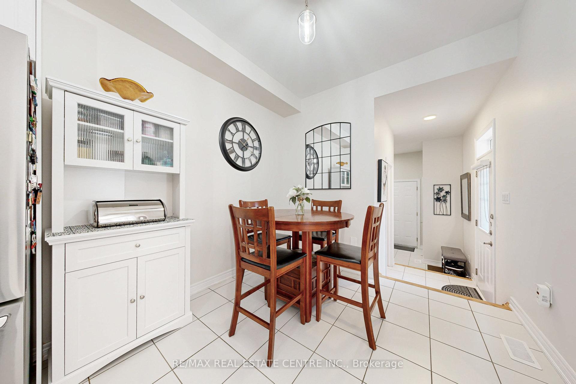 Photo 24 of 144 Coronation Road, Whitby, Williamsburg — HOMEH
