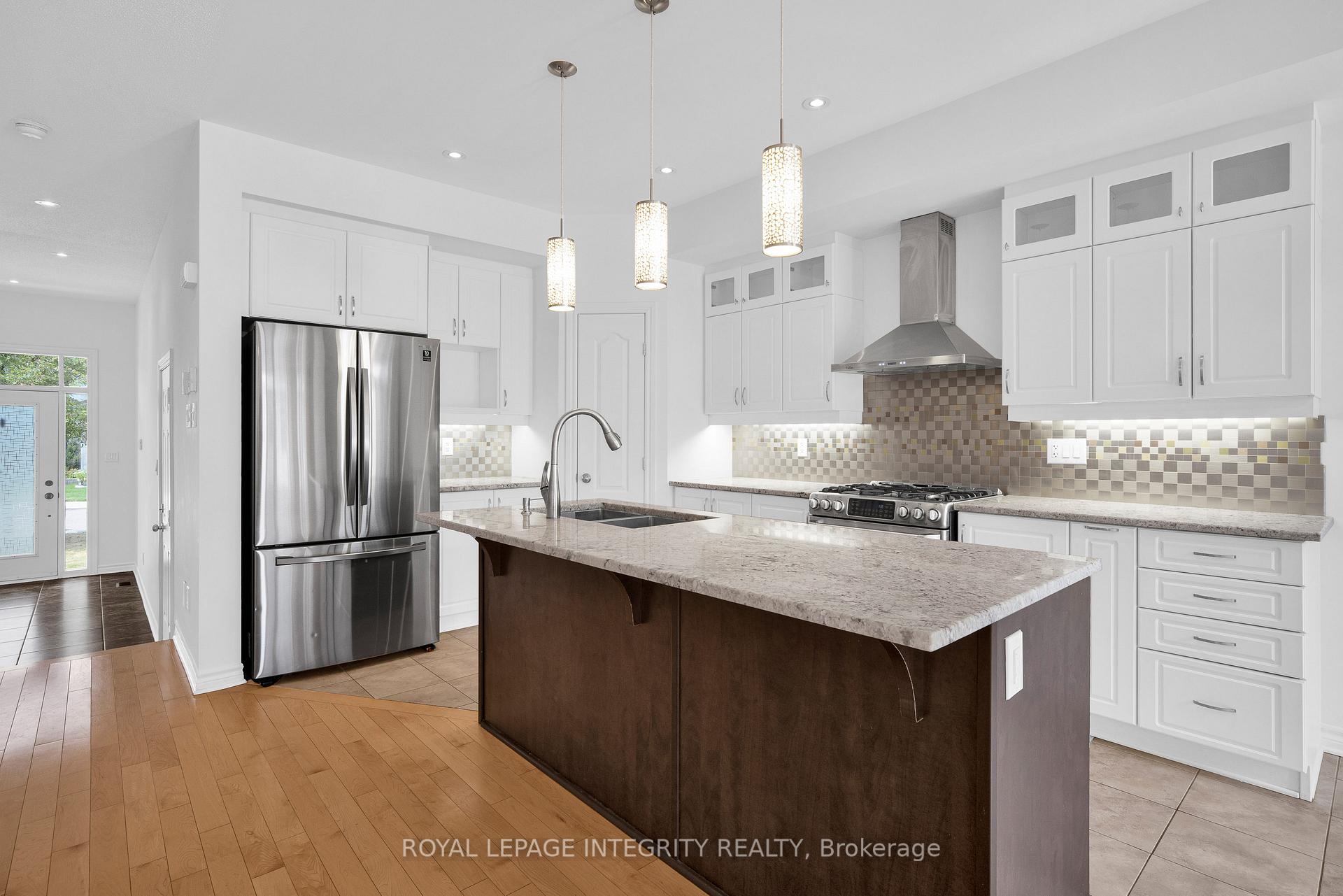Photo 9 of 216 Cooks Mill Crescent, Ottawa, Riverside South — HOMEH