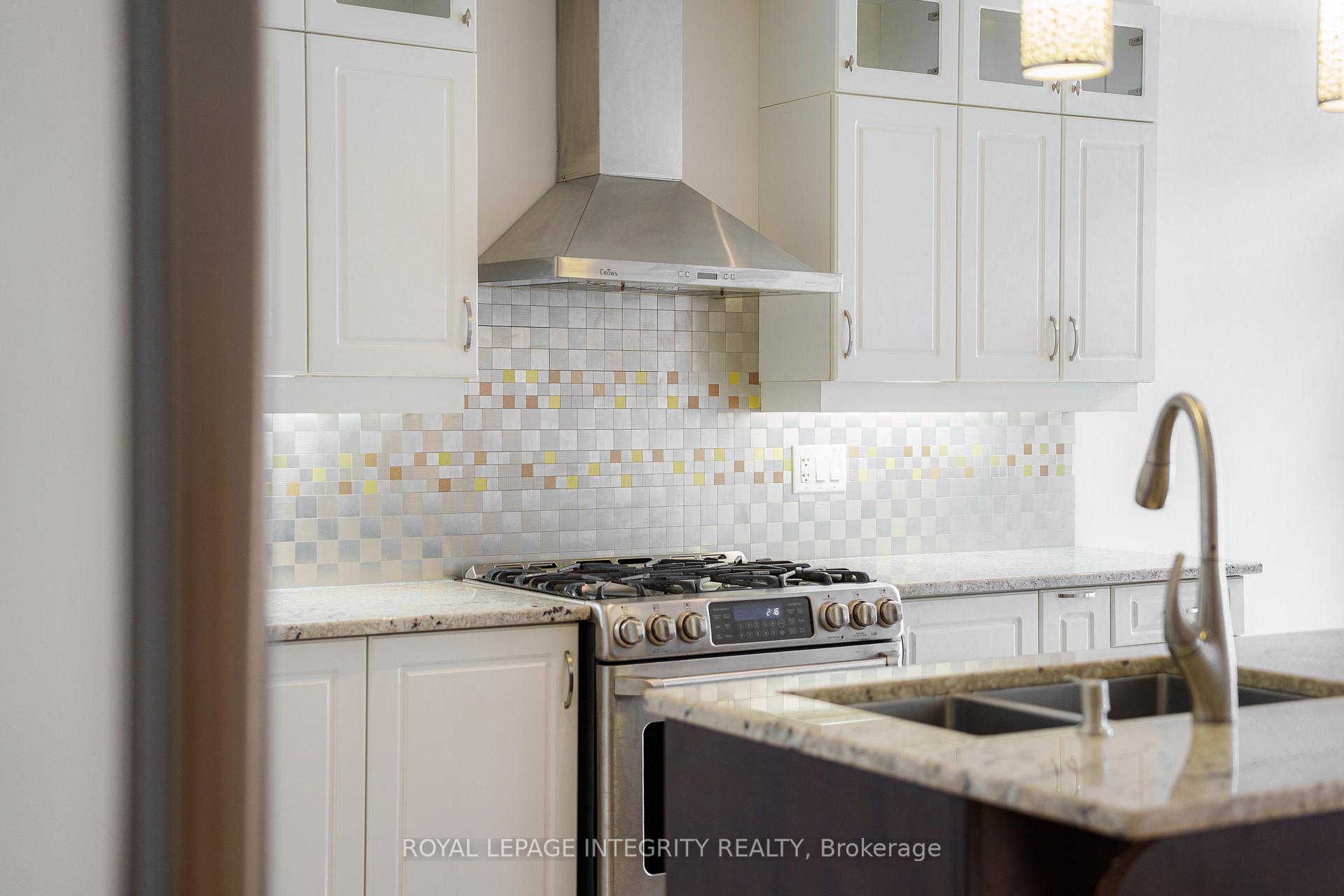 Photo 10 of 216 Cooks Mill Crescent, Ottawa, Riverside South — HOMEH