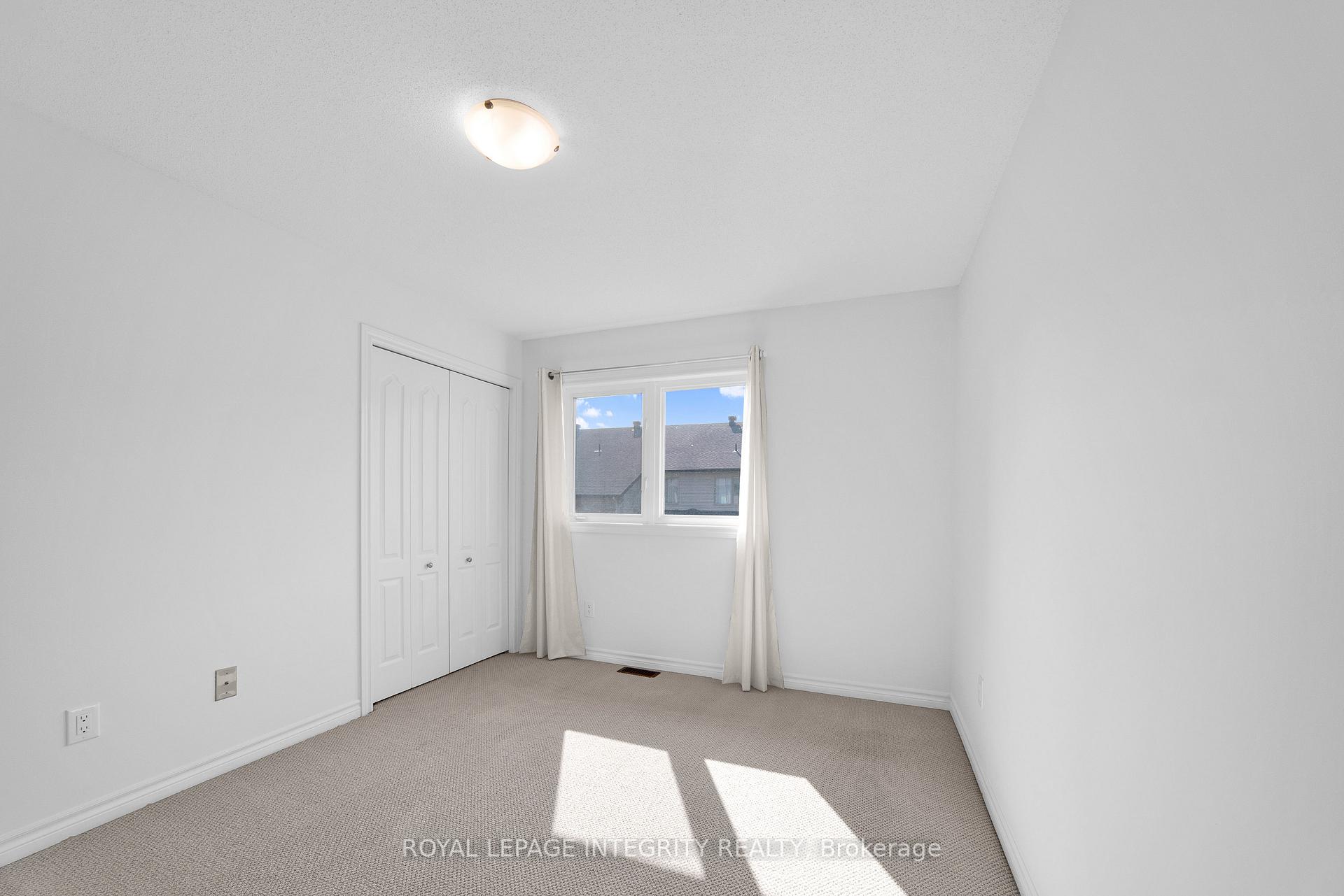 Photo 29 of 216 Cooks Mill Crescent, Ottawa, Riverside South — HOMEH