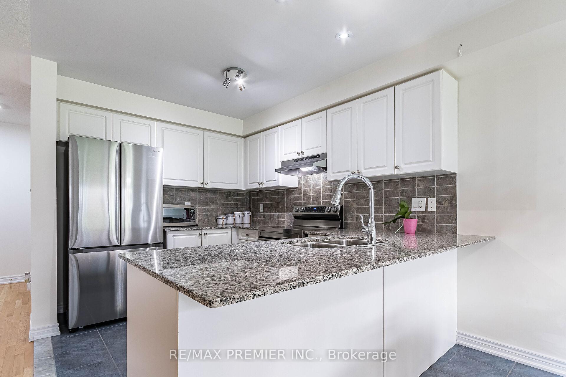 Photo 15 of 47 Barli Crescent, Vaughan, Patterson — HOMEH
