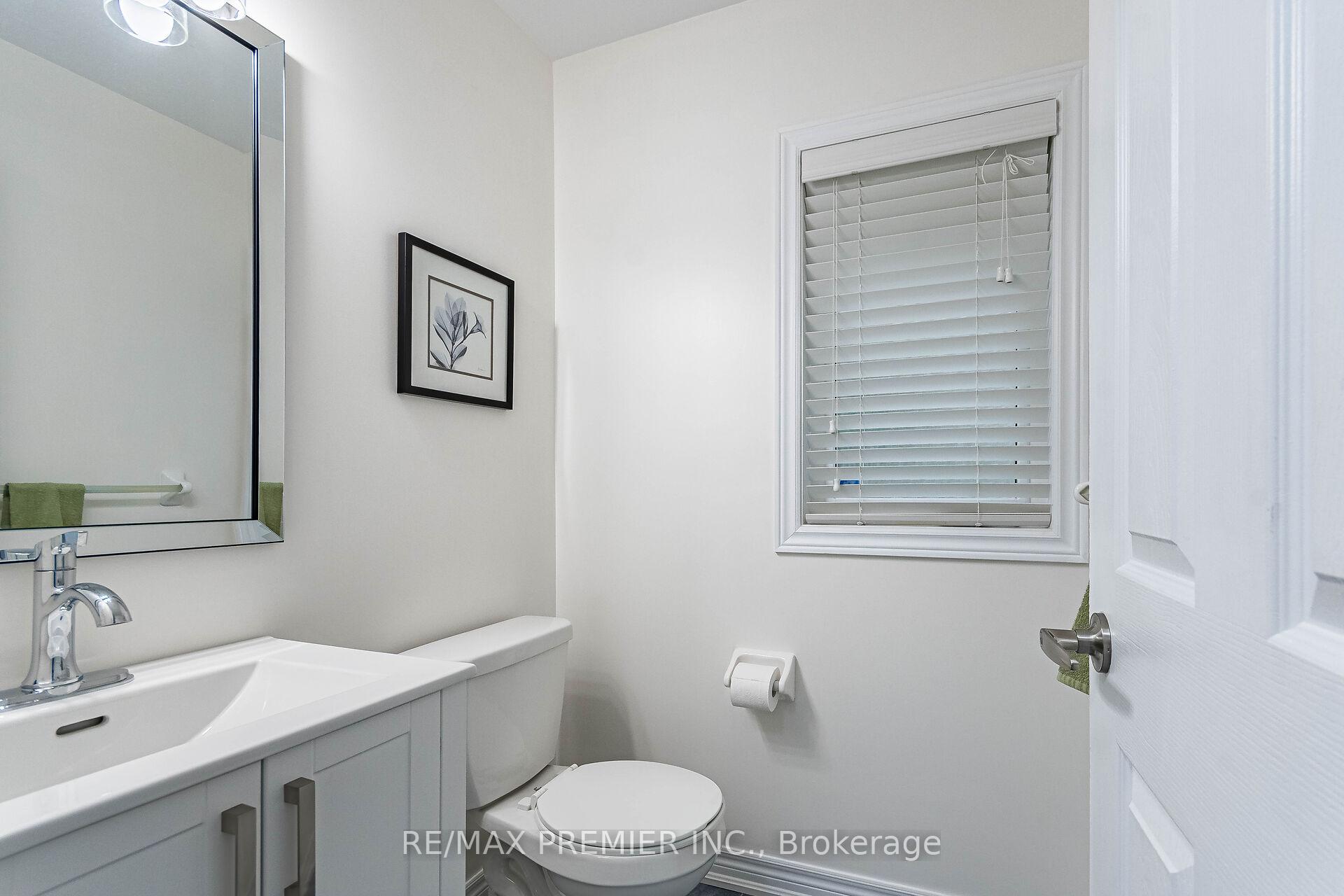 Photo 16 of 47 Barli Crescent, Vaughan, Patterson — HOMEH