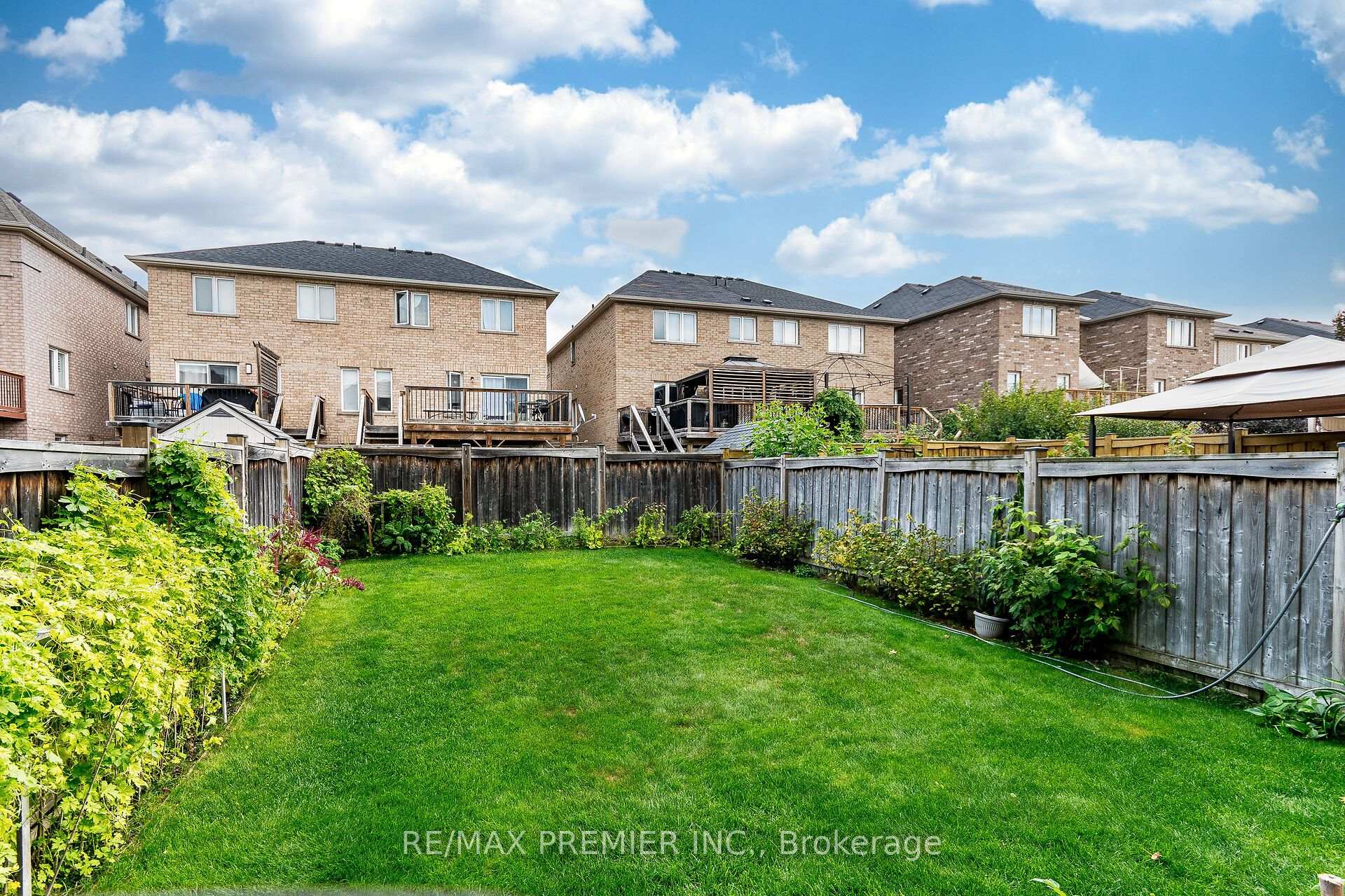 Photo 28 of 47 Barli Crescent, Vaughan, Patterson — HOMEH