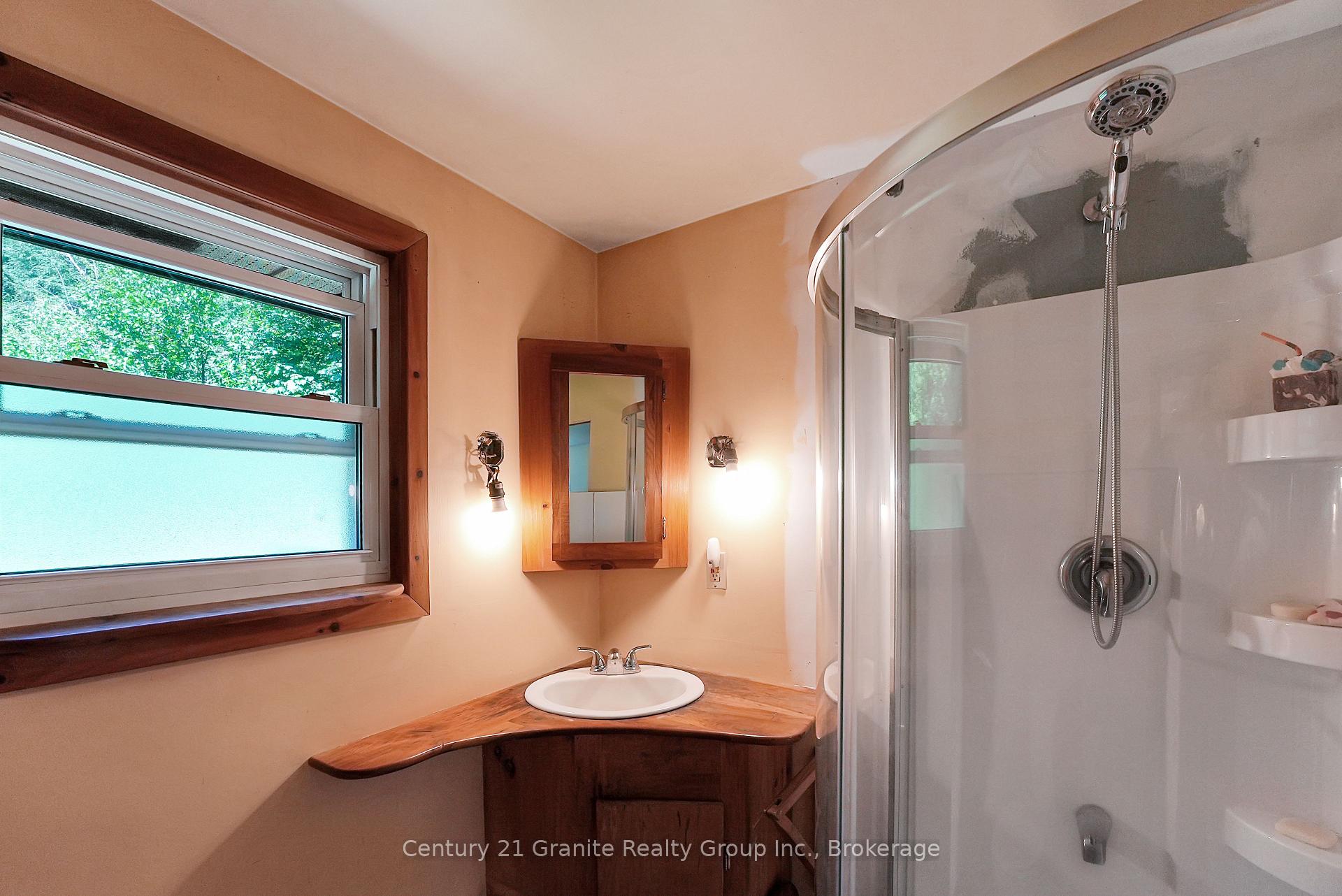 Photo 23 of 1842 Buckslide Road, Algonquin Highlands, Stanhope — HOMEH