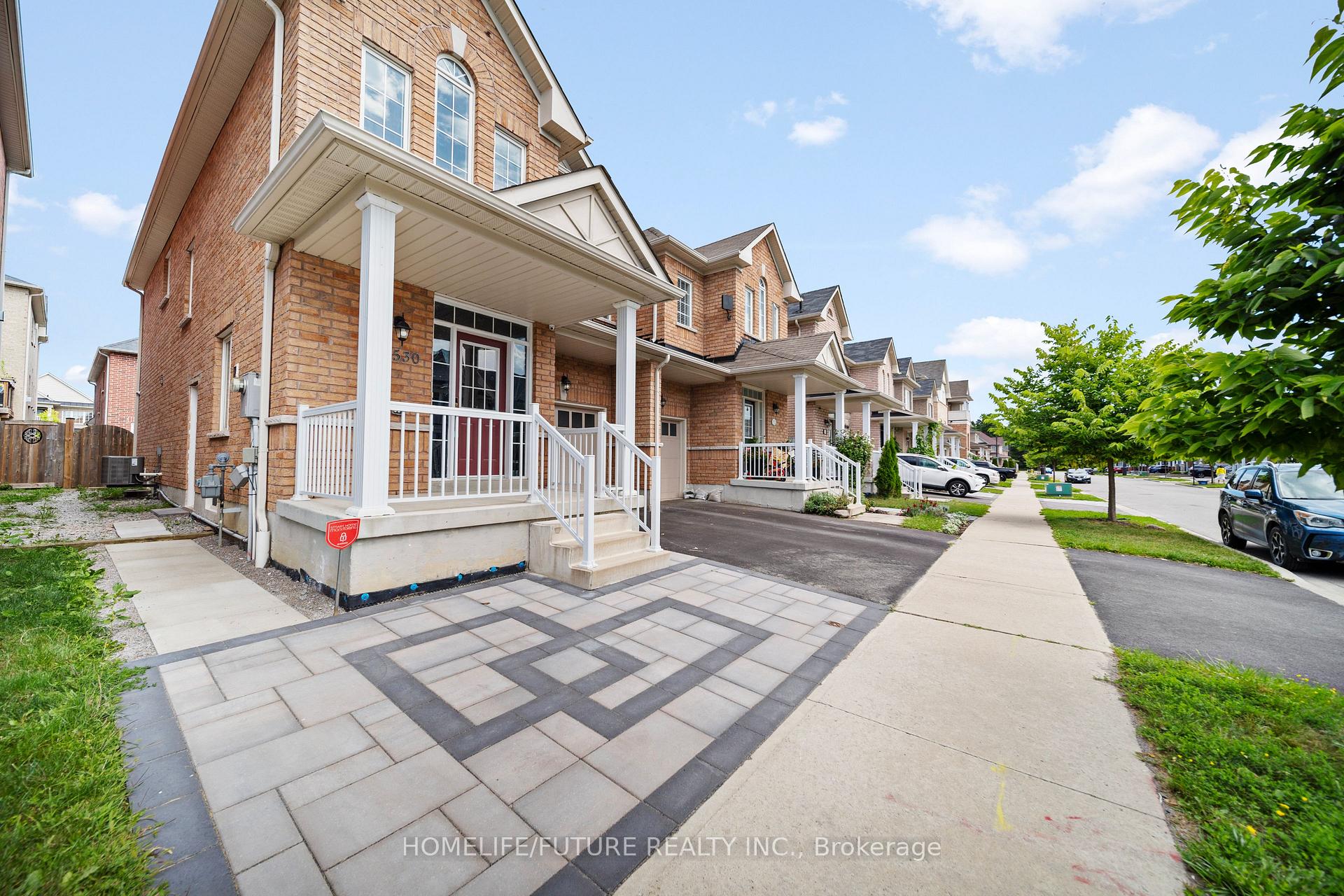 Photo 2 of 1530 Bruny Avenue, Pickering, Duffin Heights — HOMEH