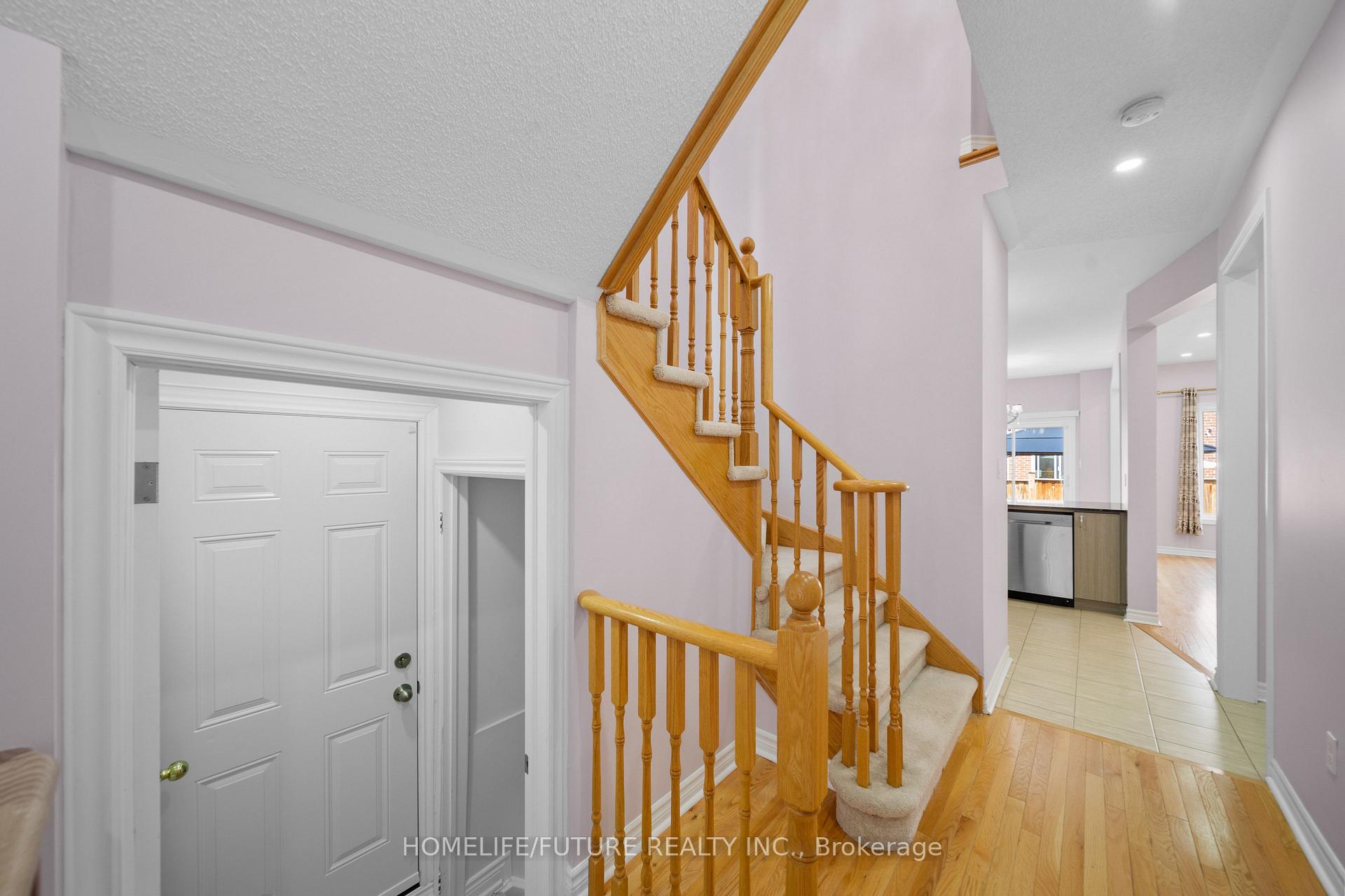 Photo 5 of 1530 Bruny Avenue, Pickering, Duffin Heights — HOMEH