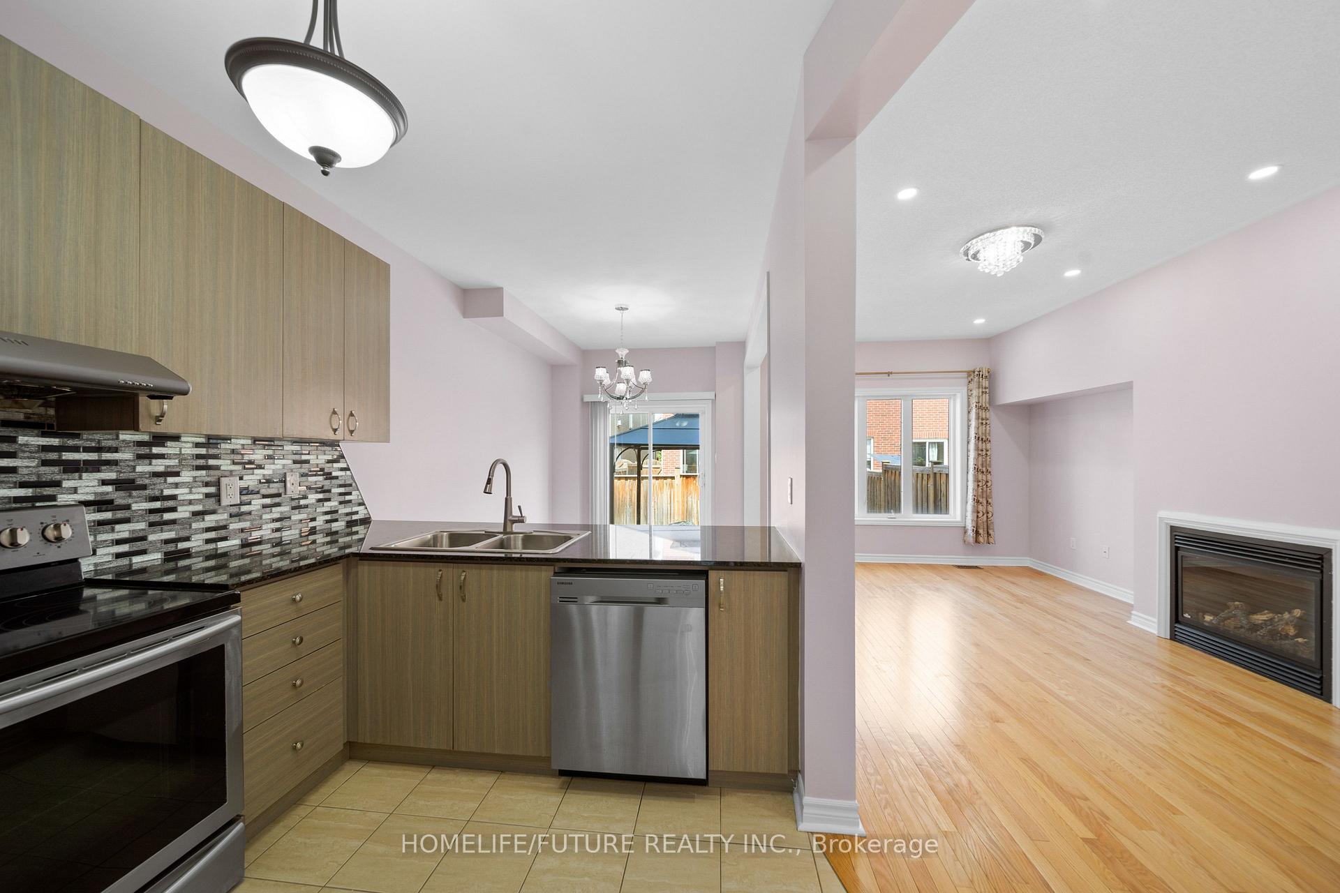 Photo 6 of 1530 Bruny Avenue, Pickering, Duffin Heights — HOMEH