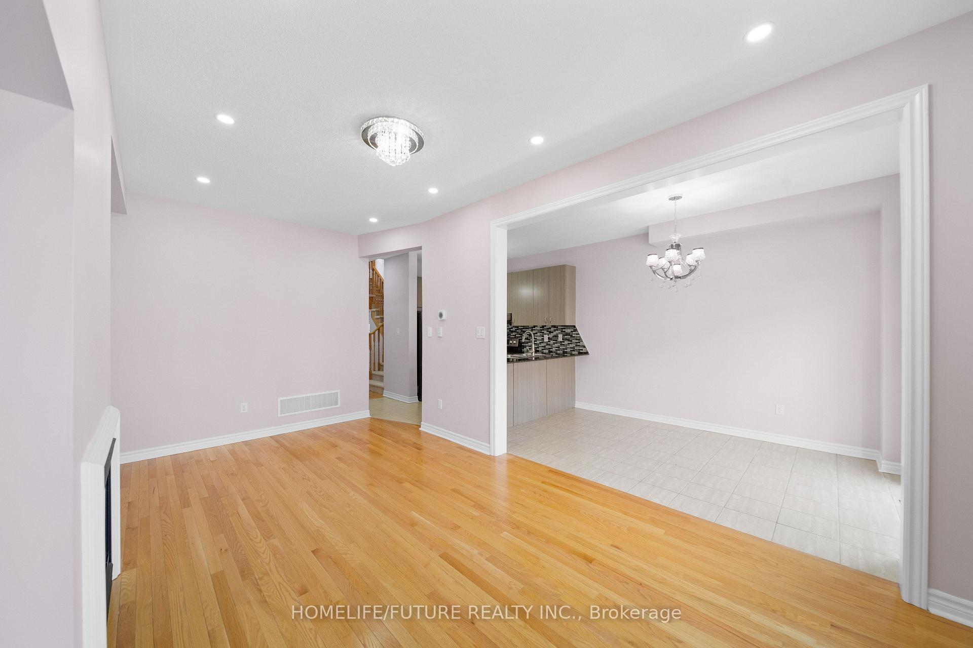 Photo 11 of 1530 Bruny Avenue, Pickering, Duffin Heights — HOMEH