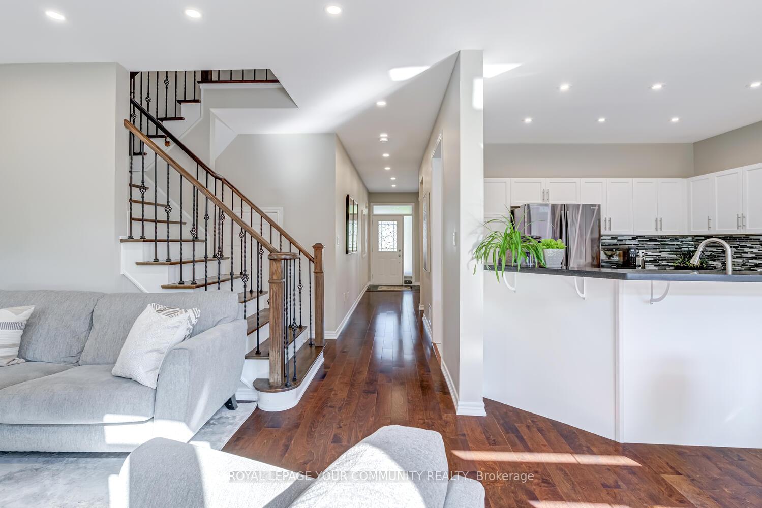 Photo 13 of 67 Cabernet Road, Vaughan, Patterson — HOMEH