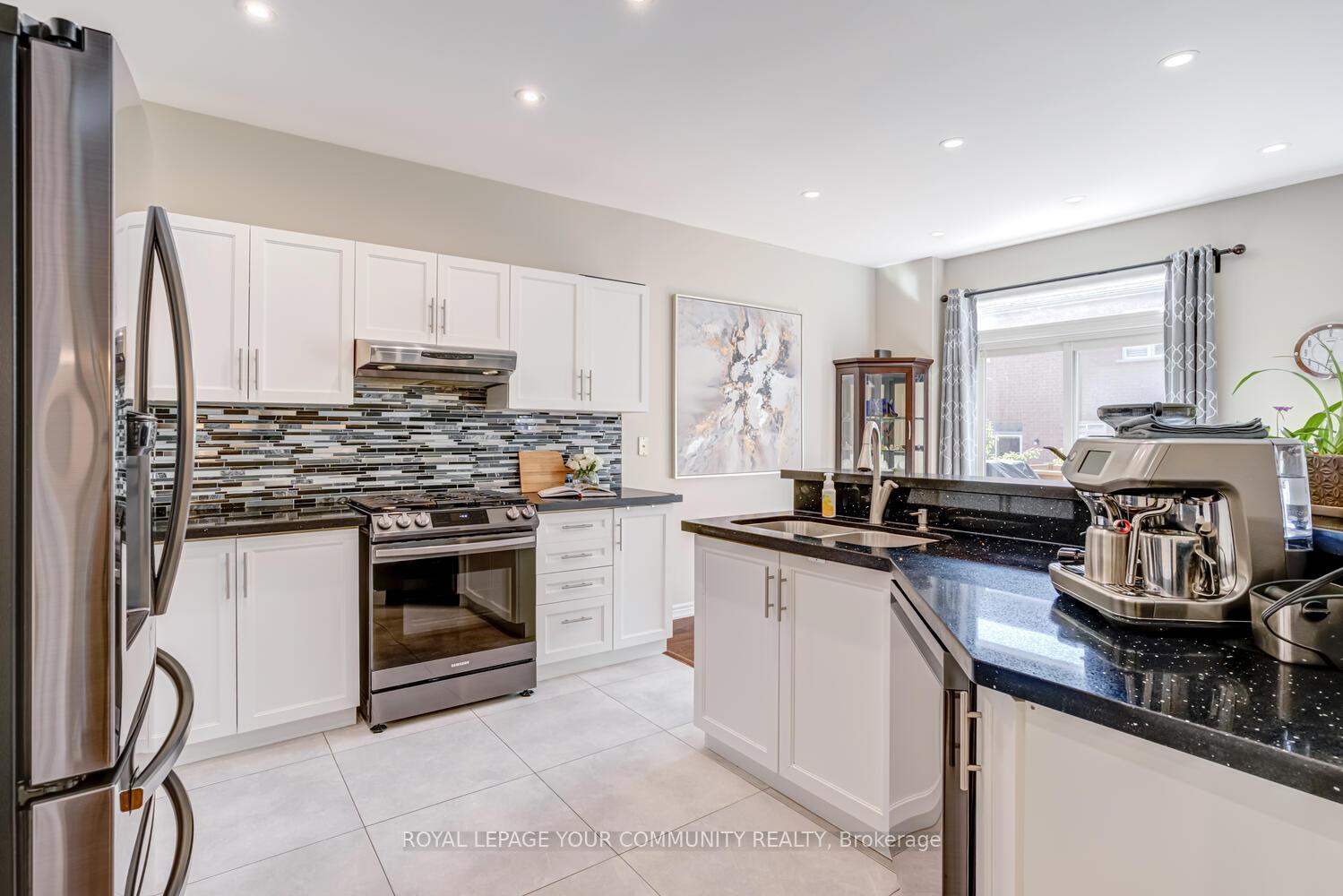Photo 18 of 67 Cabernet Road, Vaughan, Patterson — HOMEH