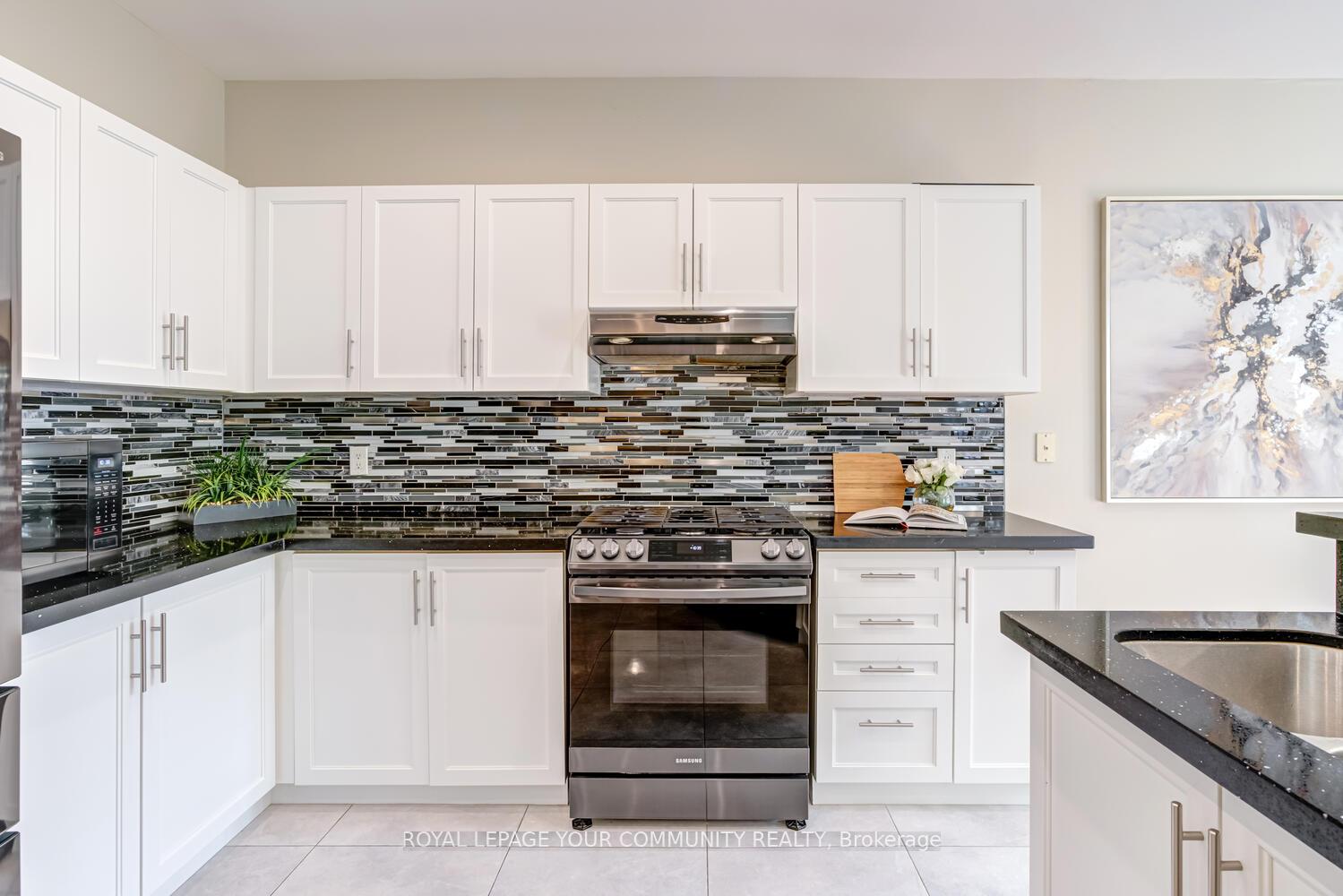 Photo 22 of 67 Cabernet Road, Vaughan, Patterson — HOMEH