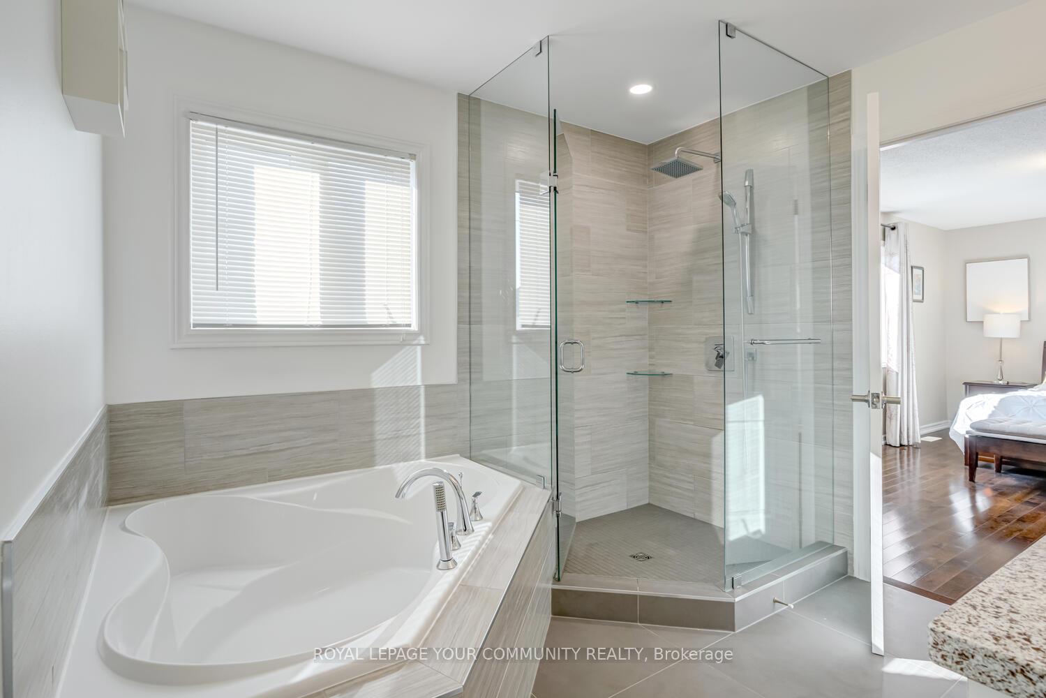 Photo 34 of 67 Cabernet Road, Vaughan, Patterson — HOMEH