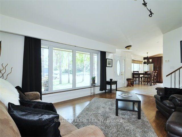 Photo 3 of 1904 Spruce Hill Road, Pickering, Dunbarton — HOMEH