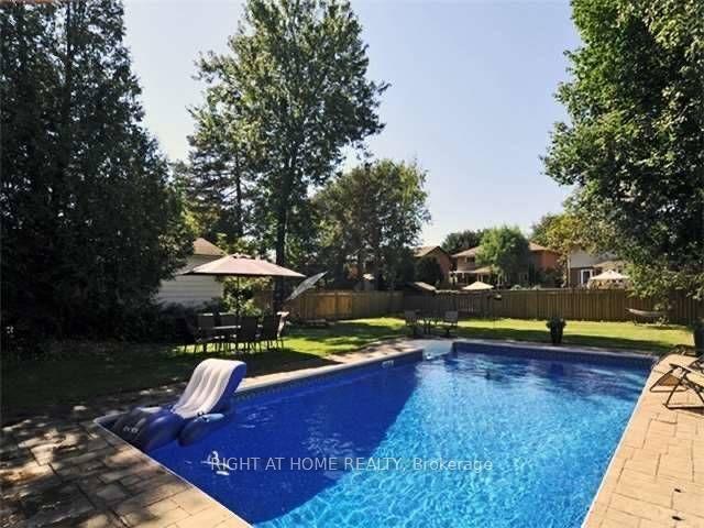 Photo 15 of 1904 Spruce Hill Road, Pickering, Dunbarton — HOMEH