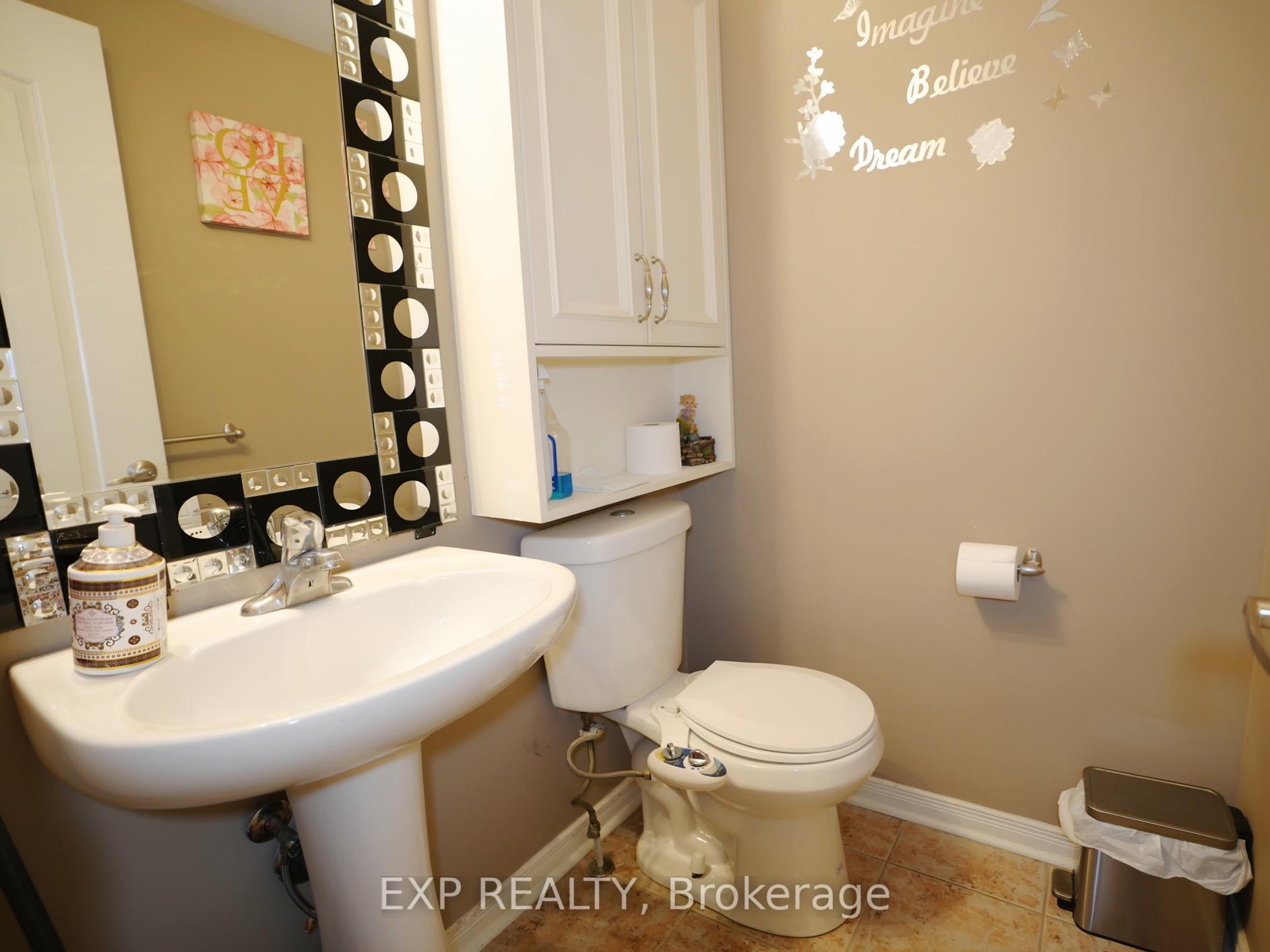 Photo 24 of 16 Coranto Way, Vaughan, Vellore Village — HOMEH