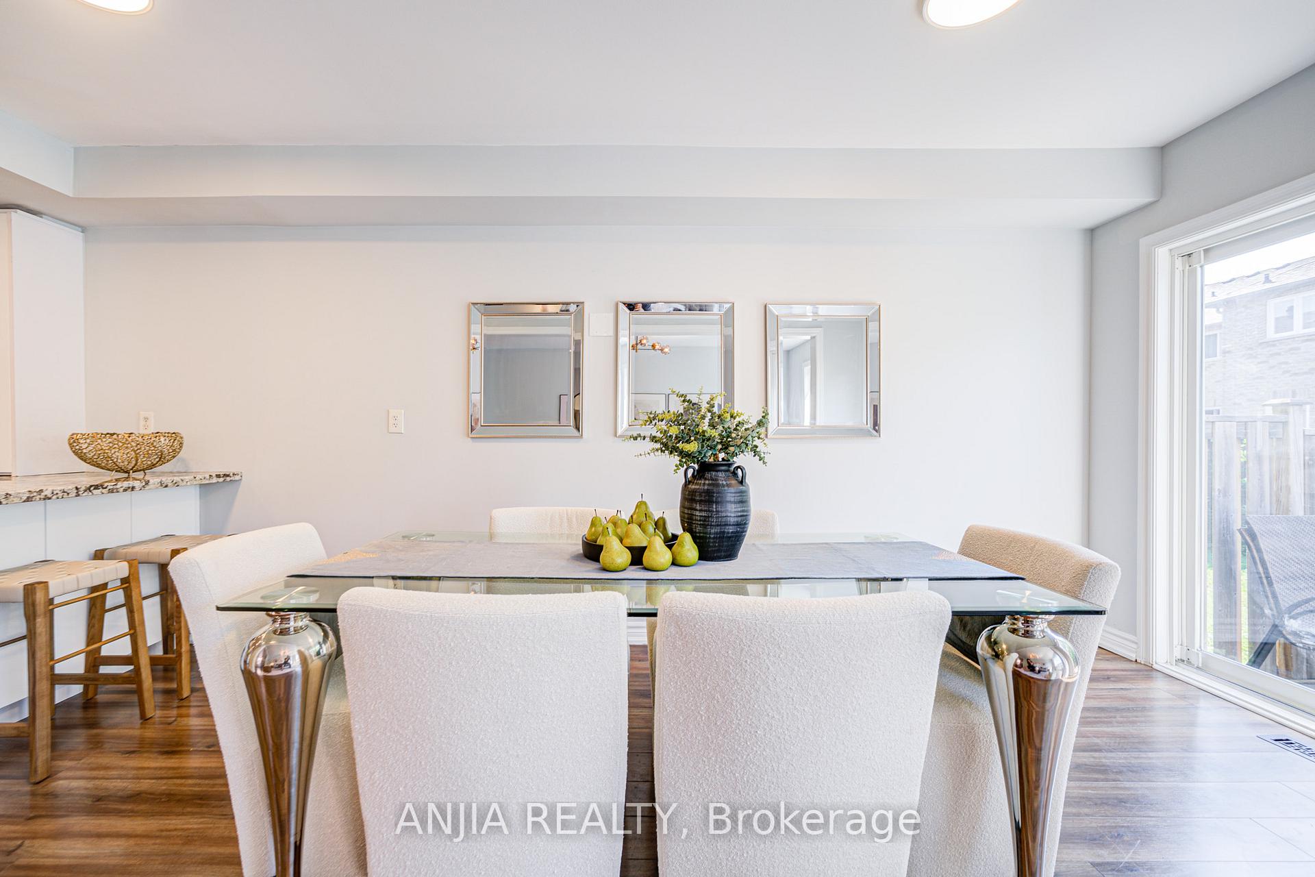Photo 20 of 35 Martell Gate, Aurora, Bayview Northeast — HOMEH