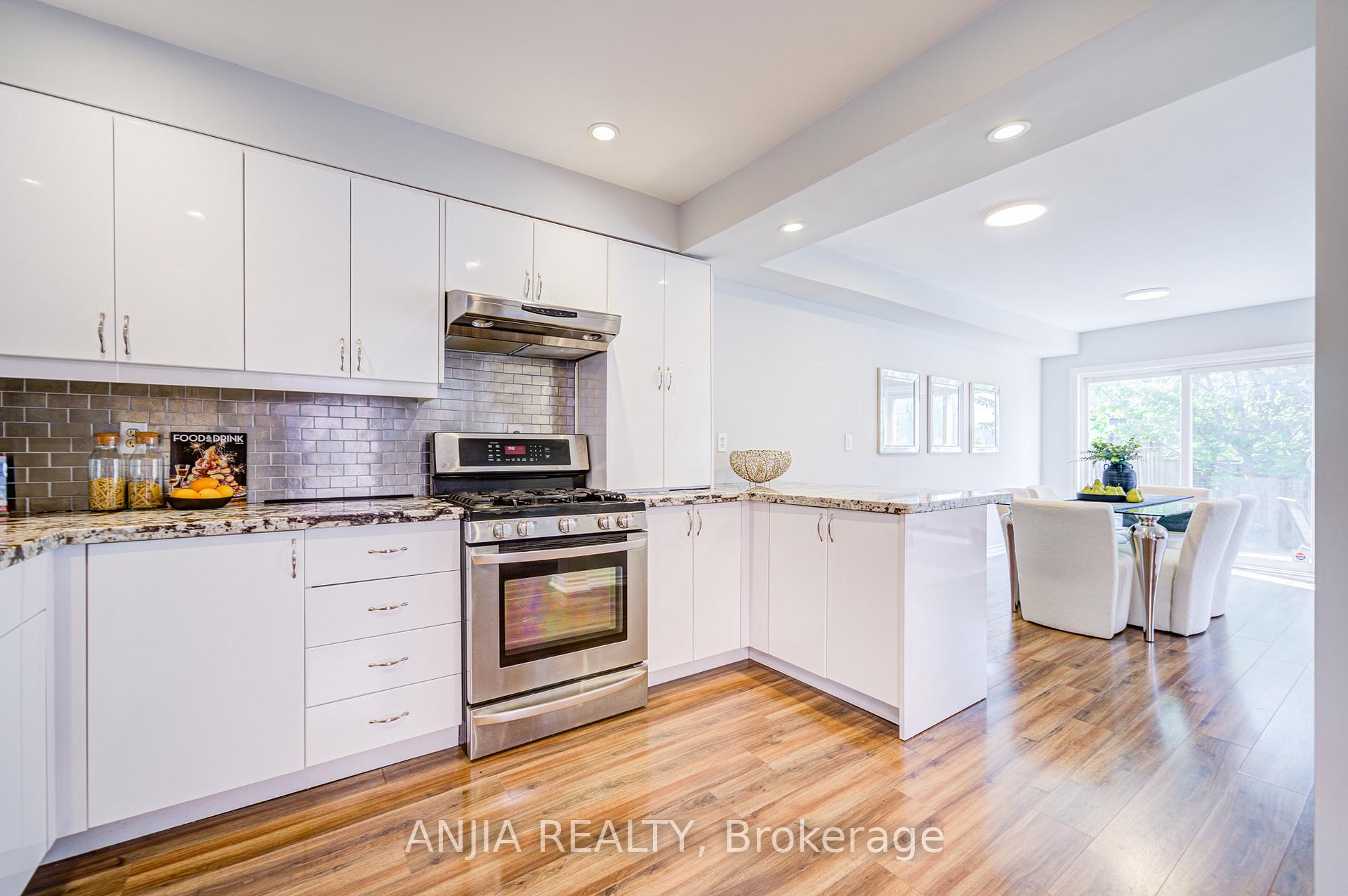 Photo 28 of 35 Martell Gate, Aurora, Bayview Northeast — HOMEH