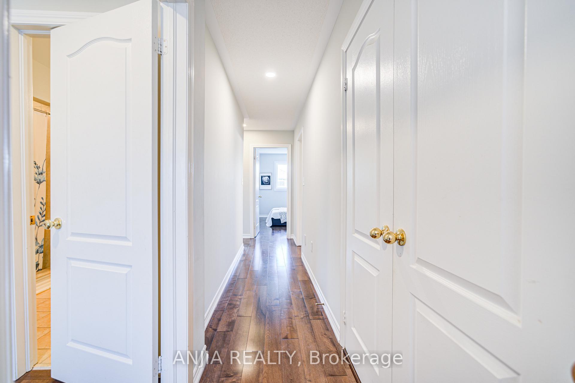 Photo 30 of 35 Martell Gate, Aurora, Bayview Northeast — HOMEH