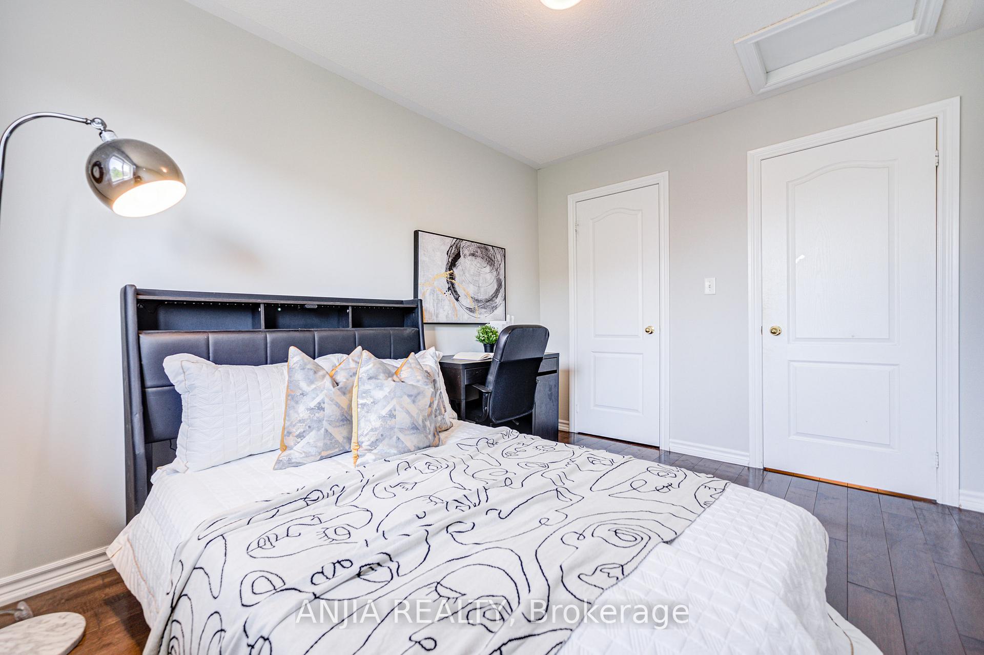 Photo 38 of 35 Martell Gate, Aurora, Bayview Northeast — HOMEH