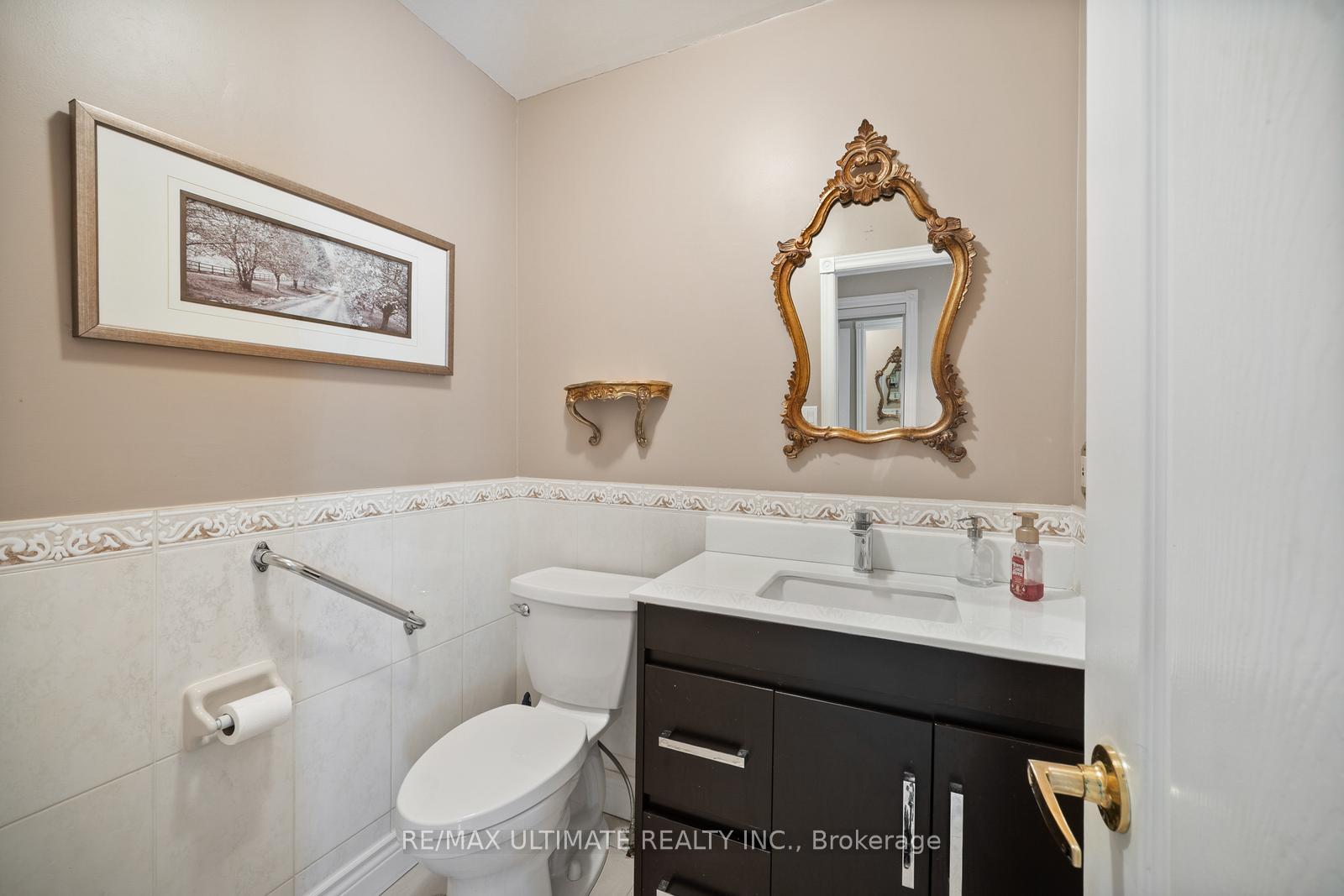 Photo 13 of 210 Ridgefield Crescent, Vaughan, Maple — HOMEH