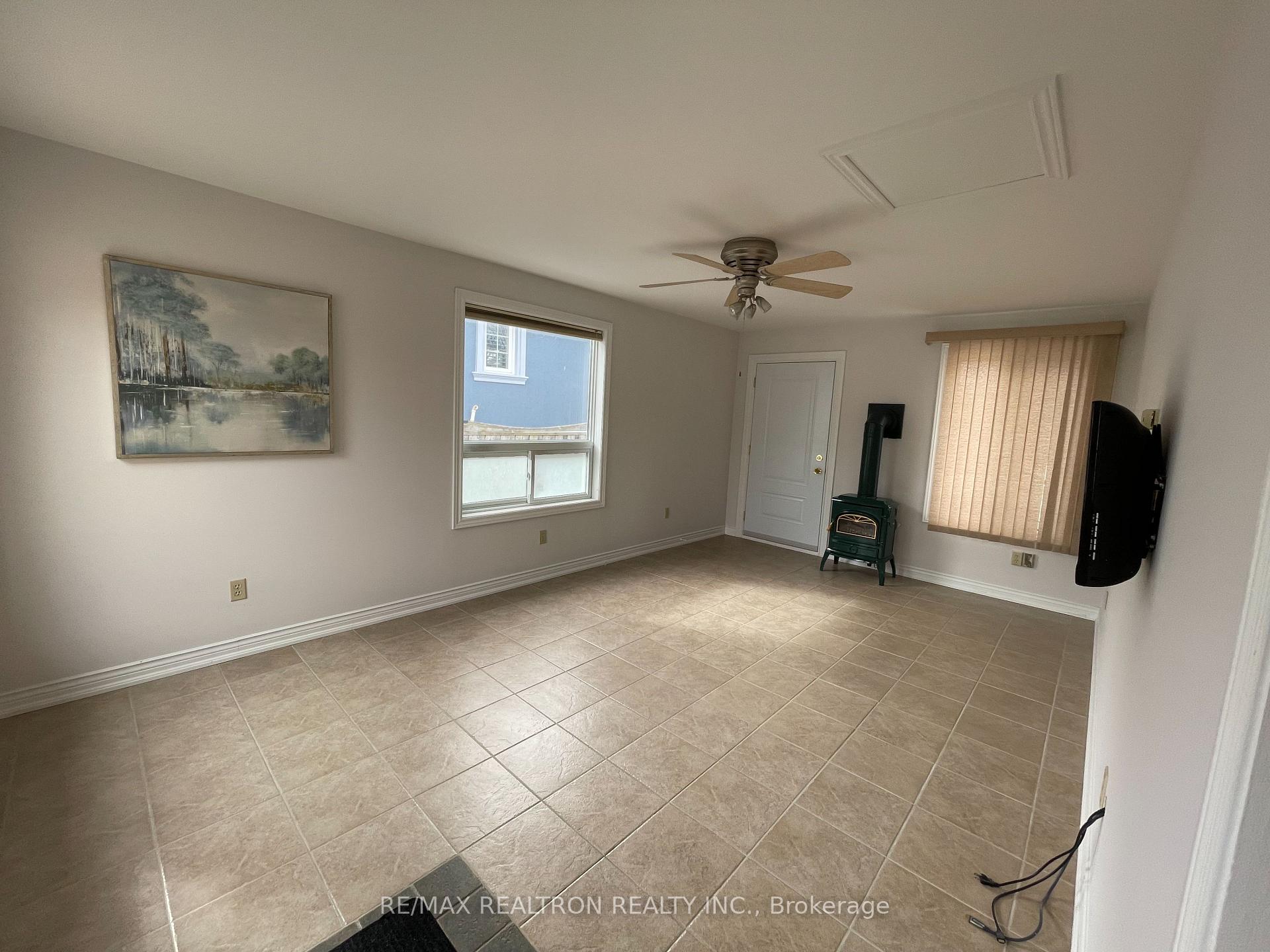 Photo 2 of Unit Lower, 62 Child Drive, Aurora, Aurora Highlands — HOMEH